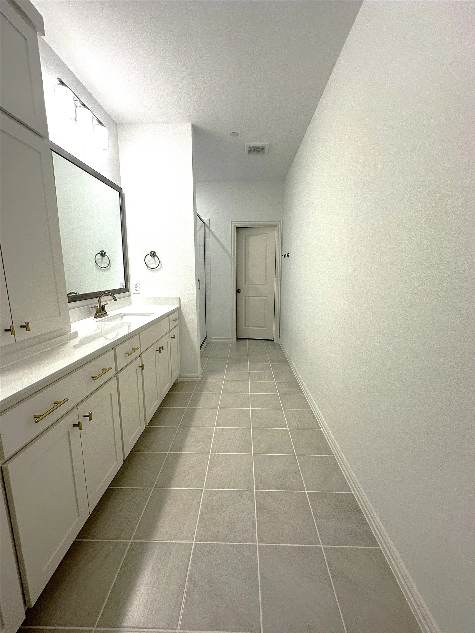 Townhouse For Rent in Collin County , 8924 Scarp Hill Lane, Frisco, Texas 75035, 3 Bedroom, 3 Bathroom, 2 Garage spaces, 2,150 Sqft, built in 2025, mls#21394657, Real Estate Agent in Frisco, Homes For Rent in Collin county, Homes For Rent in Frisco, Realtor in Frisco Texas, Real Estate Brokerage Independent Realty Texas, Luminita Cordes Realtor