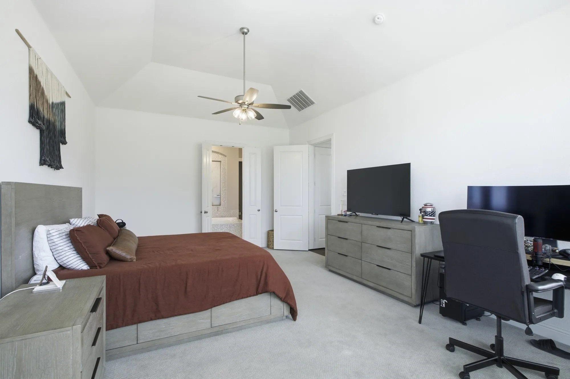 Single Family Residence For Rent in Collin County , 2602 Delta Drive, Melissa, Texas 75454, 5 Bedroom, 5 Bathroom, 3 Garage spaces, 3,969 Sqft, built in 2021, mls#21394662, Real Estate Agent in Melissa, Homes For Rent in Collin county, Homes For Rent in Melissa, Realtor in Melissa Texas, Real Estate Brokerage Independent Realty Texas, Luminita Cordes Realtor