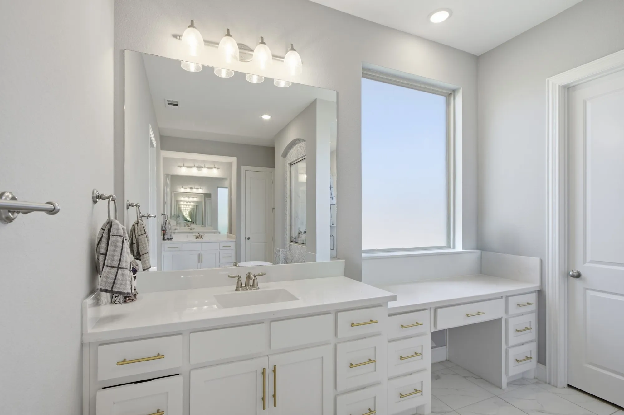 Single Family Residence For Rent in Collin County , 2602 Delta Drive, Melissa, Texas 75454, 5 Bedroom, 5 Bathroom, 3 Garage spaces, 3,969 Sqft, built in 2021, mls#21394662, Real Estate Agent in Melissa, Homes For Rent in Collin county, Homes For Rent in Melissa, Realtor in Melissa Texas, Real Estate Brokerage Independent Realty Texas, Luminita Cordes Realtor
