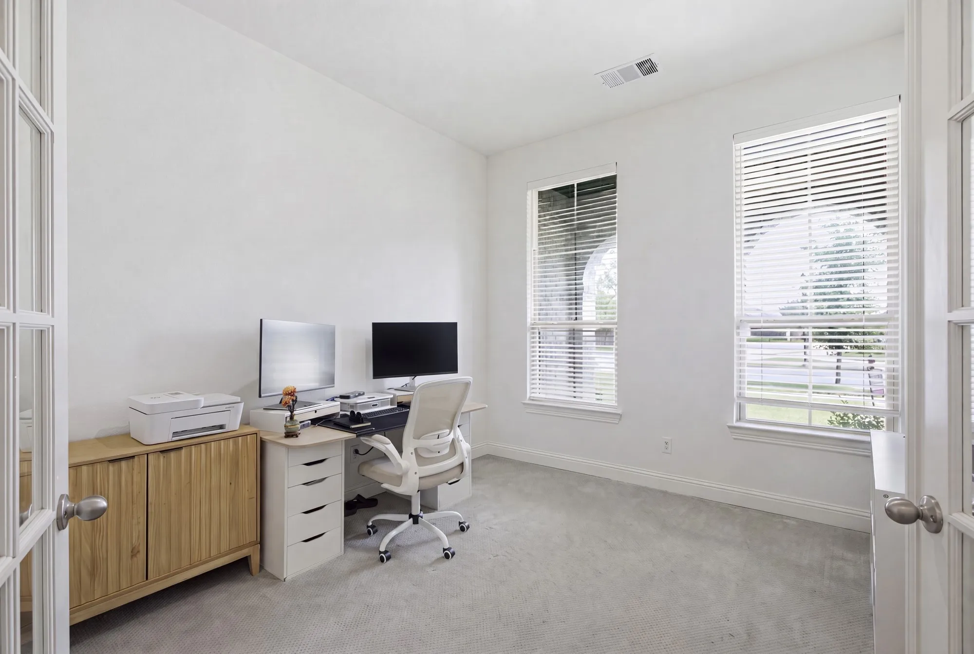 Single Family Residence For Rent in Collin County , 2602 Delta Drive, Melissa, Texas 75454, 5 Bedroom, 5 Bathroom, 3 Garage spaces, 3,969 Sqft, built in 2021, mls#21394662, Real Estate Agent in Melissa, Homes For Rent in Collin county, Homes For Rent in Melissa, Realtor in Melissa Texas, Real Estate Brokerage Independent Realty Texas, Luminita Cordes Realtor