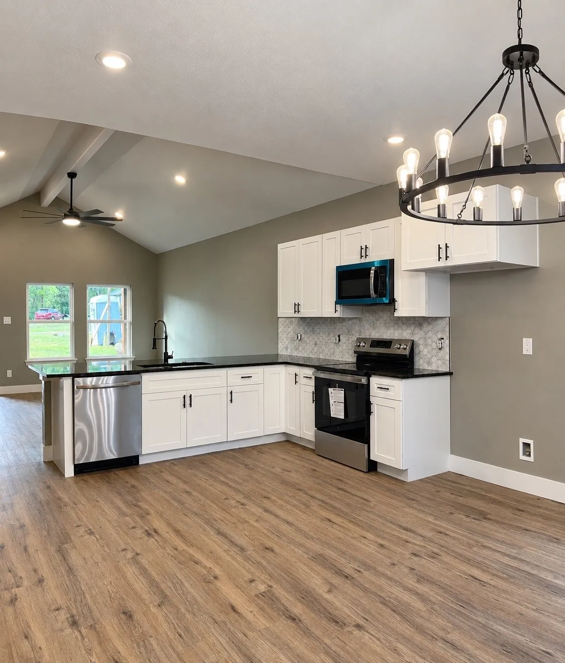 Single Family Residence For Sale in Johnson County , 907 Travis Avenue, Alvarado, Texas 76009, 3 Bedroom, 2 Bathroom, 2 Garage spaces, 1,340 Sqft, built in 2026, mls#21390168, Real Estate Agent in Alvarado, Homes For Sale in Johnson county, Homes For Sale in Alvarado, Realtor in Alvarado Texas, Real Estate Brokerage Independent Realty Texas, Luminita Cordes Realtor