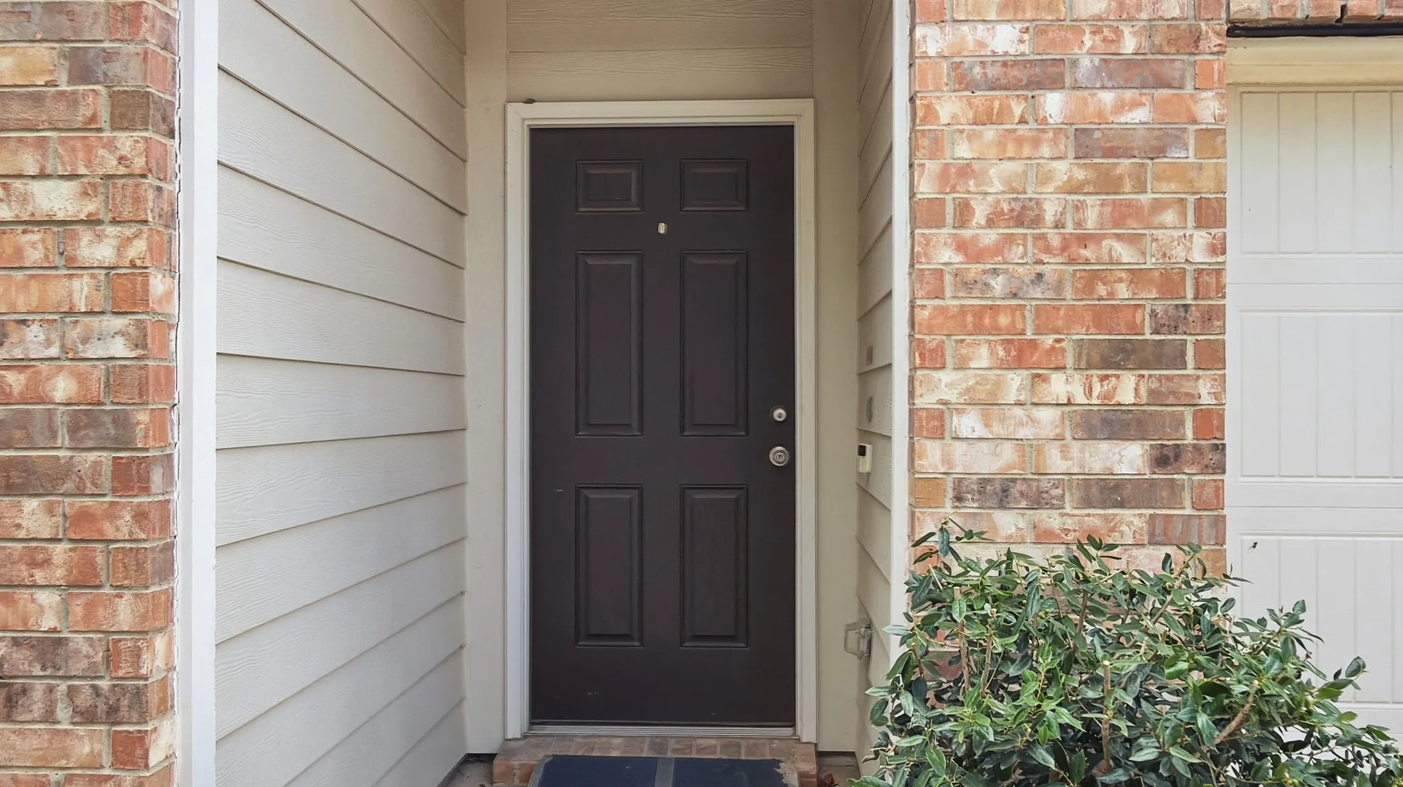 Single Family Residence For Sale in Tarrant County , 5401 Stone Meadow Lane, Fort Worth, Texas 76179, 3 Bedroom, 2 Bathroom, 2 Garage spaces, 1,621 Sqft, built in 2019, mls#21394666, Real Estate Agent in Fort Worth, Homes For Sale in Tarrant county, Homes For Sale in Fort Worth, Realtor in Fort Worth Texas, Real Estate Brokerage Independent Realty Texas, Luminita Cordes Realtor