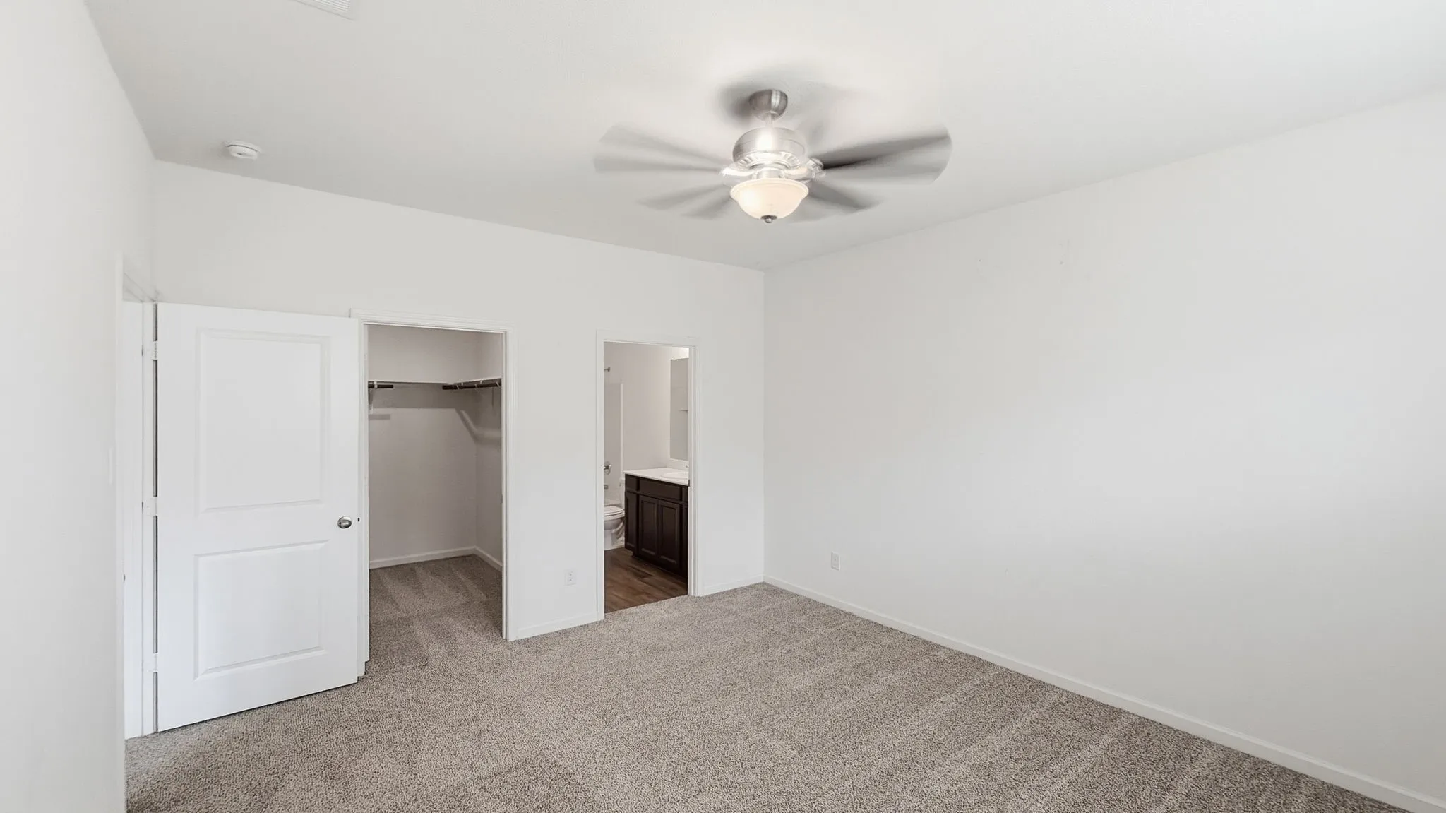 Single Family Residence For Sale in Tarrant County , 5401 Stone Meadow Lane, Fort Worth, Texas 76179, 3 Bedroom, 2 Bathroom, 2 Garage spaces, 1,621 Sqft, built in 2019, mls#21394666, Real Estate Agent in Fort Worth, Homes For Sale in Tarrant county, Homes For Sale in Fort Worth, Realtor in Fort Worth Texas, Real Estate Brokerage Independent Realty Texas, Luminita Cordes Realtor