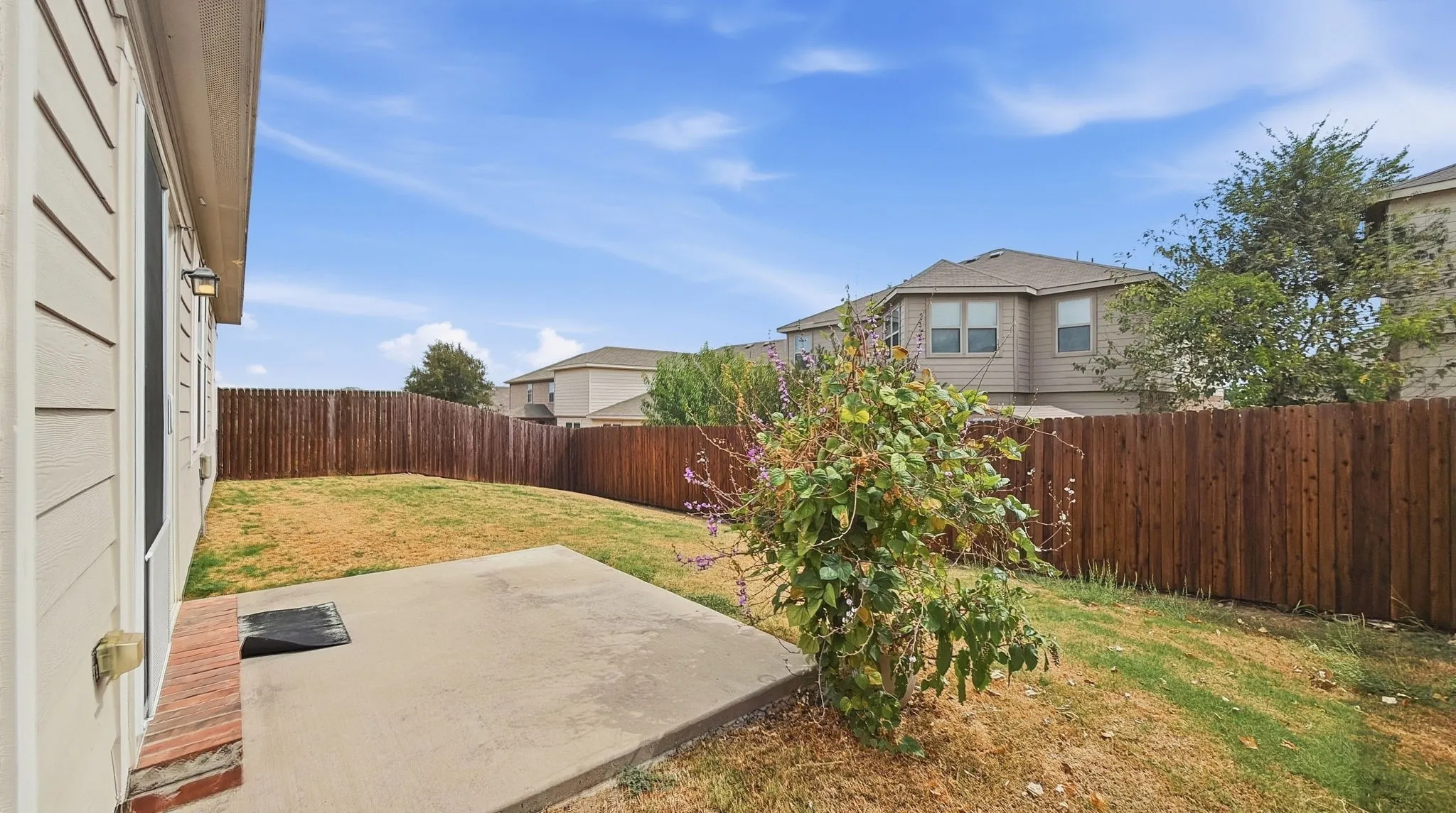 Single Family Residence For Sale in Tarrant County , 5401 Stone Meadow Lane, Fort Worth, Texas 76179, 3 Bedroom, 2 Bathroom, 2 Garage spaces, 1,621 Sqft, built in 2019, mls#21394666, Real Estate Agent in Fort Worth, Homes For Sale in Tarrant county, Homes For Sale in Fort Worth, Realtor in Fort Worth Texas, Real Estate Brokerage Independent Realty Texas, Luminita Cordes Realtor
