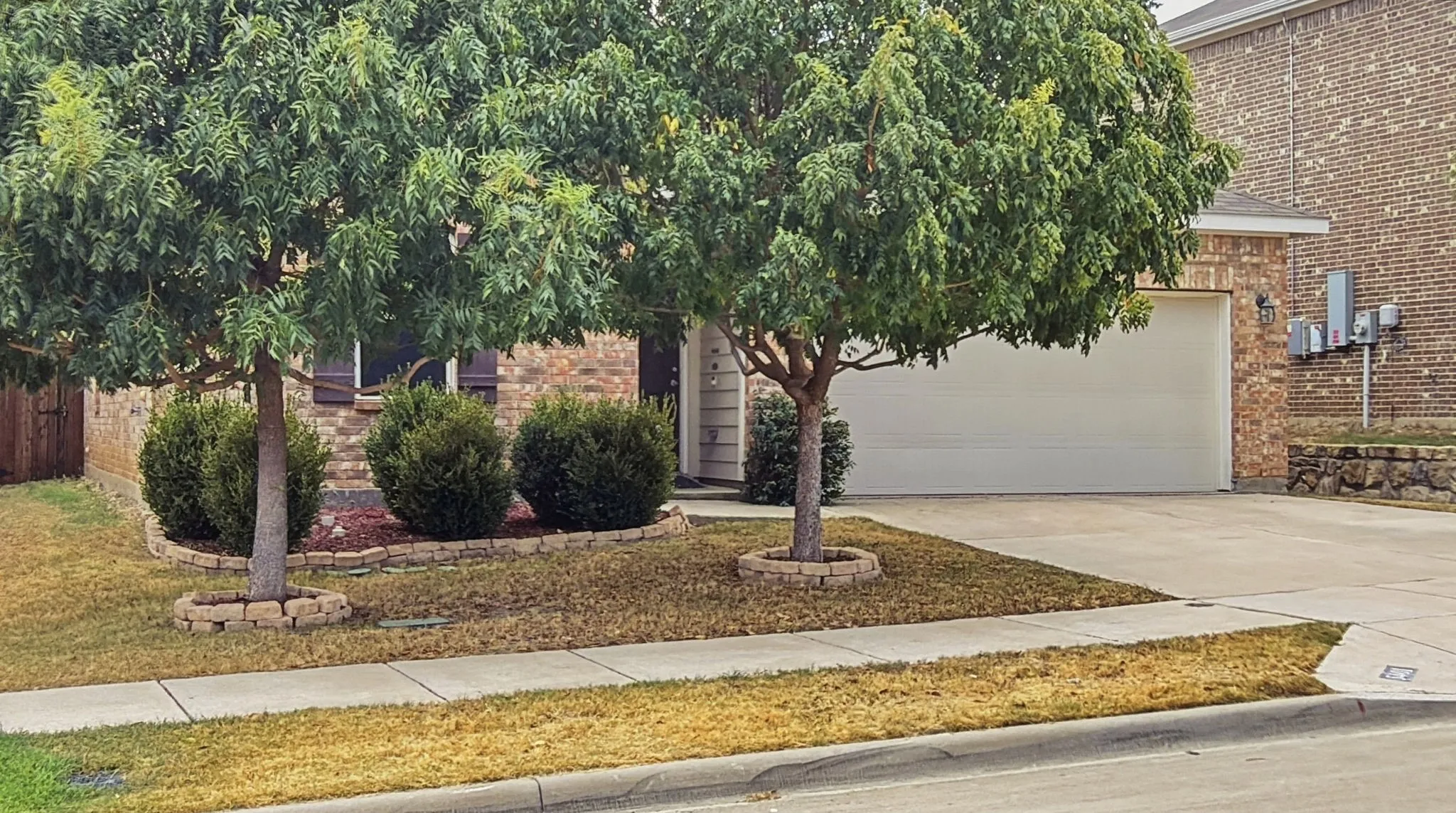 Single Family Residence For Sale in Tarrant County , 5401 Stone Meadow Lane, Fort Worth, Texas 76179, 3 Bedroom, 2 Bathroom, 2 Garage spaces, 1,621 Sqft, built in 2019, mls#21394666, Real Estate Agent in Fort Worth, Homes For Sale in Tarrant county, Homes For Sale in Fort Worth, Realtor in Fort Worth Texas, Real Estate Brokerage Independent Realty Texas, Luminita Cordes Realtor