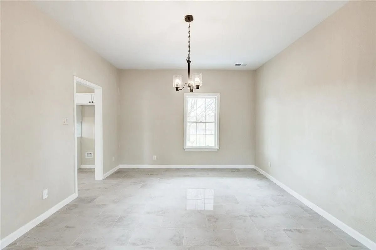 Single Family Residence For Rent in Collin County , 13632 Fm 981, Blue Ridge, Texas 75424, 4 Bedroom, 4 Bathroom, 2 Garage spaces, 3,558 Sqft, built in 1986, mls#21394668, Real Estate Agent in Blue Ridge, Homes For Rent in Collin county, Homes For Rent in Blue Ridge, Realtor in Blue Ridge Texas, Real Estate Brokerage Independent Realty Texas, Luminita Cordes Realtor