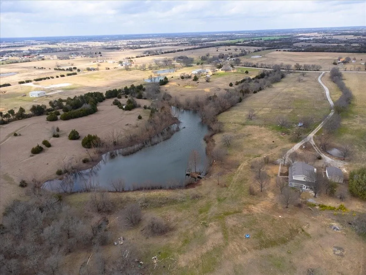 Single Family Residence For Rent in Collin County , 13632 Fm 981, Blue Ridge, Texas 75424, 4 Bedroom, 4 Bathroom, 2 Garage spaces, 3,558 Sqft, built in 1986, mls#21394668, Real Estate Agent in Blue Ridge, Homes For Rent in Collin county, Homes For Rent in Blue Ridge, Realtor in Blue Ridge Texas, Real Estate Brokerage Independent Realty Texas, Luminita Cordes Realtor