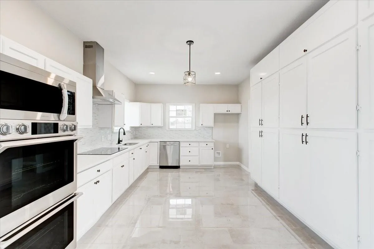 Single Family Residence For Rent in Collin County , 13632 Fm 981, Blue Ridge, Texas 75424, 4 Bedroom, 4 Bathroom, 2 Garage spaces, 3,558 Sqft, built in 1986, mls#21394668, Real Estate Agent in Blue Ridge, Homes For Rent in Collin county, Homes For Rent in Blue Ridge, Realtor in Blue Ridge Texas, Real Estate Brokerage Independent Realty Texas, Luminita Cordes Realtor