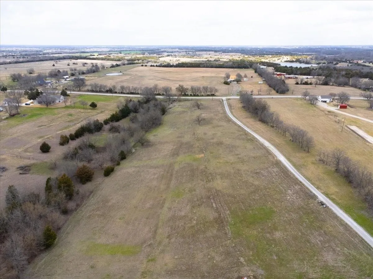 Single Family Residence For Rent in Collin County , 13632 Fm 981, Blue Ridge, Texas 75424, 4 Bedroom, 4 Bathroom, 2 Garage spaces, 3,558 Sqft, built in 1986, mls#21394668, Real Estate Agent in Blue Ridge, Homes For Rent in Collin county, Homes For Rent in Blue Ridge, Realtor in Blue Ridge Texas, Real Estate Brokerage Independent Realty Texas, Luminita Cordes Realtor