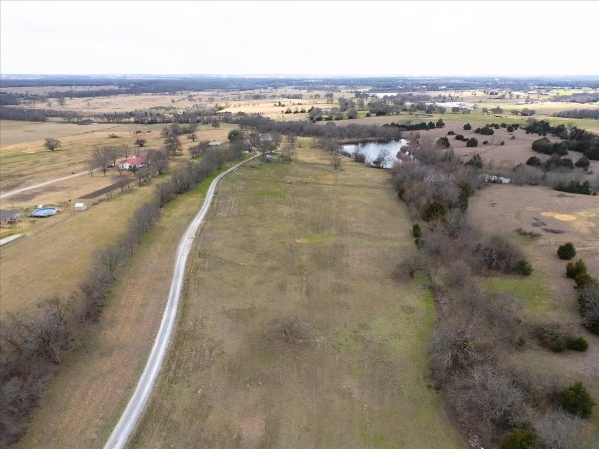 Single Family Residence For Rent in Collin County , 13632 Fm 981, Blue Ridge, Texas 75424, 4 Bedroom, 4 Bathroom, 2 Garage spaces, 3,558 Sqft, built in 1986, mls#21394668, Real Estate Agent in Blue Ridge, Homes For Rent in Collin county, Homes For Rent in Blue Ridge, Realtor in Blue Ridge Texas, Real Estate Brokerage Independent Realty Texas, Luminita Cordes Realtor