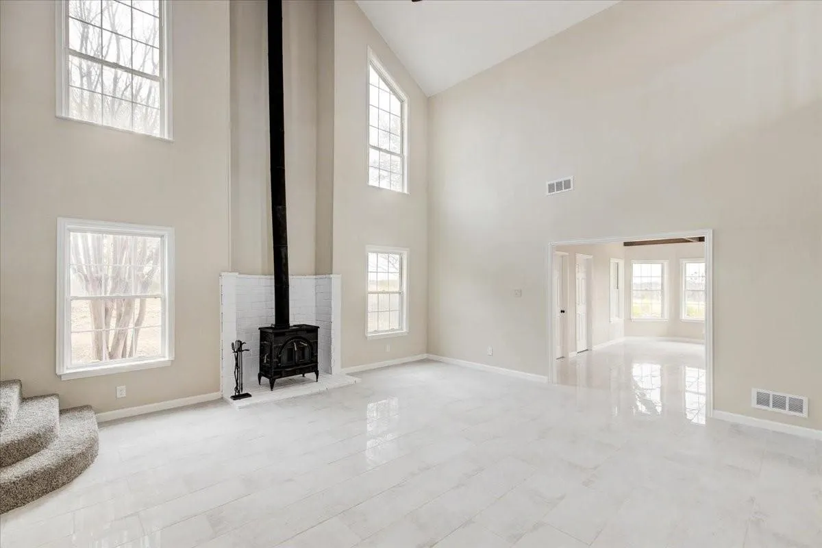 Single Family Residence For Rent in Collin County , 13632 Fm 981, Blue Ridge, Texas 75424, 4 Bedroom, 4 Bathroom, 2 Garage spaces, 3,558 Sqft, built in 1986, mls#21394668, Real Estate Agent in Blue Ridge, Homes For Rent in Collin county, Homes For Rent in Blue Ridge, Realtor in Blue Ridge Texas, Real Estate Brokerage Independent Realty Texas, Luminita Cordes Realtor