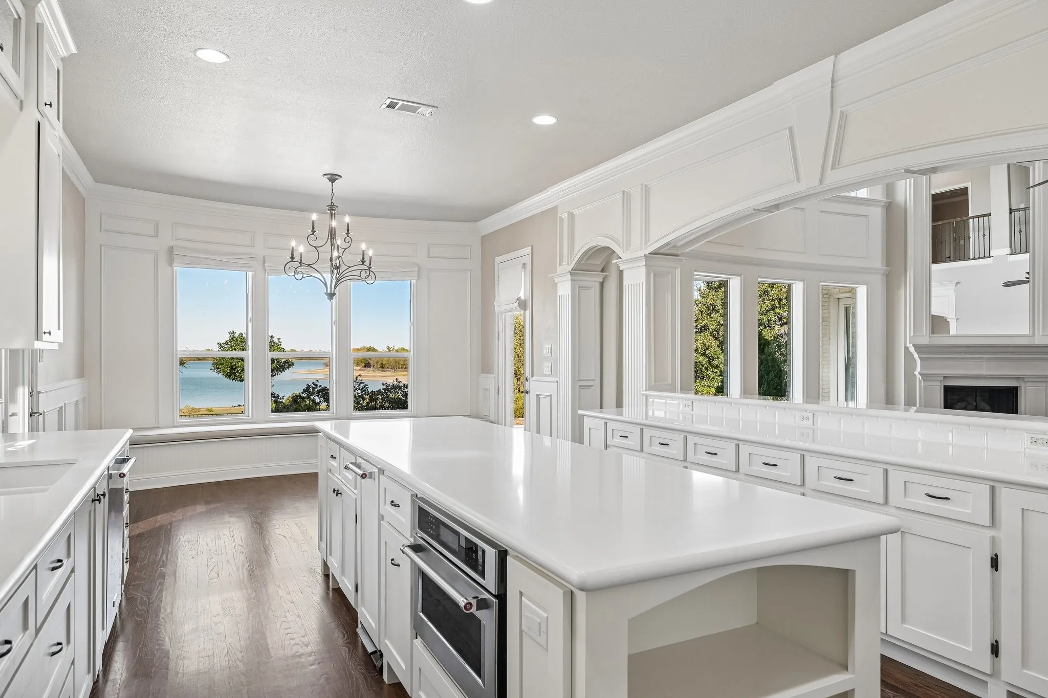 Single Family Residence For Sale in Denton County , 536 Longshore Drive, Little Elm, Texas 75068, 3 Bedroom, 4 Bathroom, 4 Garage spaces, 4,064 Sqft, built in 2013, mls#21394098, Real Estate Agent in Little Elm, Homes For Sale in Denton county, Homes For Sale in Little Elm, Realtor in Little Elm Texas, Real Estate Brokerage Independent Realty Texas, Luminita Cordes Realtor