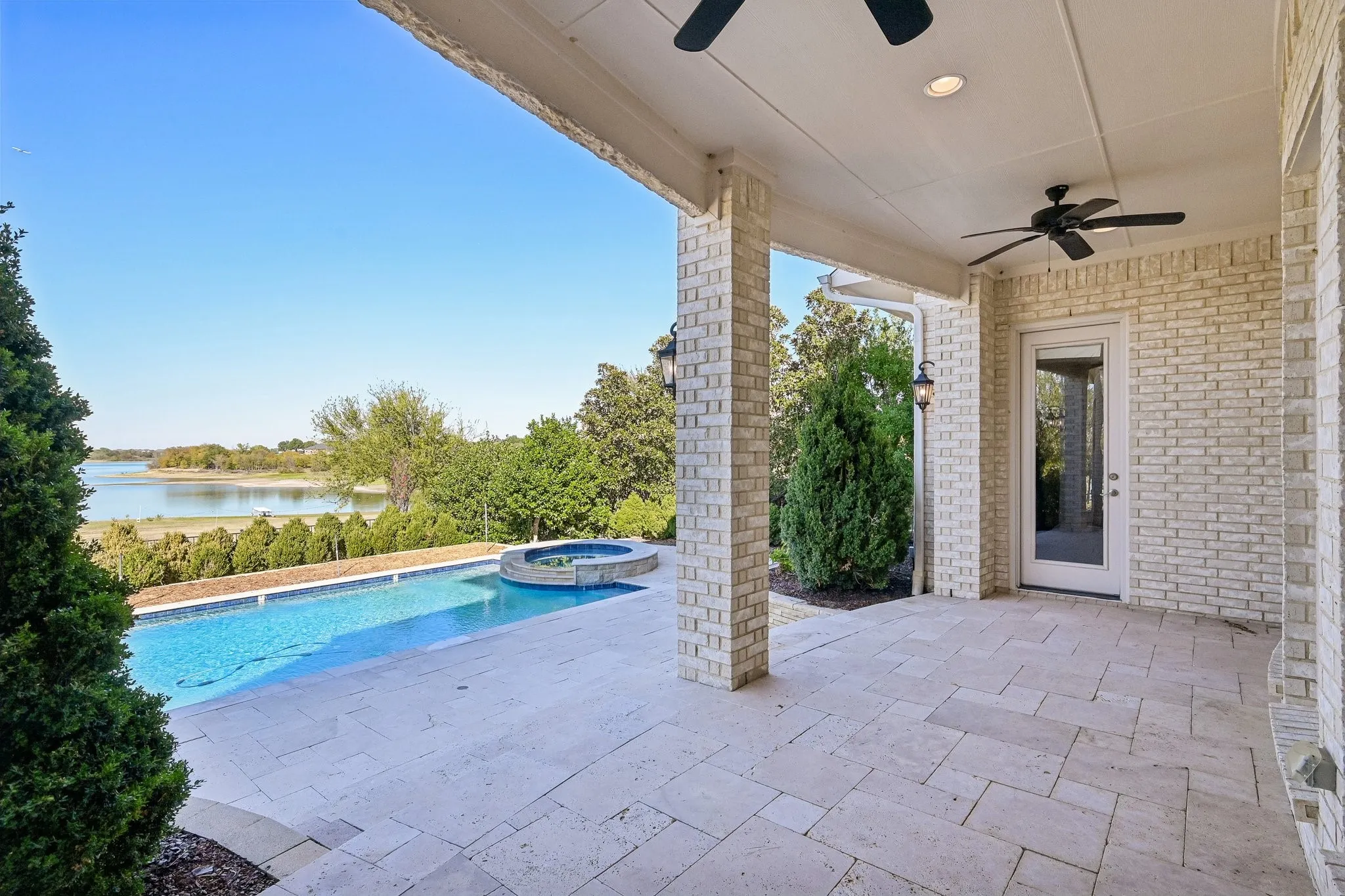 Single Family Residence For Sale in Denton County , 536 Longshore Drive, Little Elm, Texas 75068, 3 Bedroom, 4 Bathroom, 4 Garage spaces, 4,064 Sqft, built in 2013, mls#21394098, Real Estate Agent in Little Elm, Homes For Sale in Denton county, Homes For Sale in Little Elm, Realtor in Little Elm Texas, Real Estate Brokerage Independent Realty Texas, Luminita Cordes Realtor