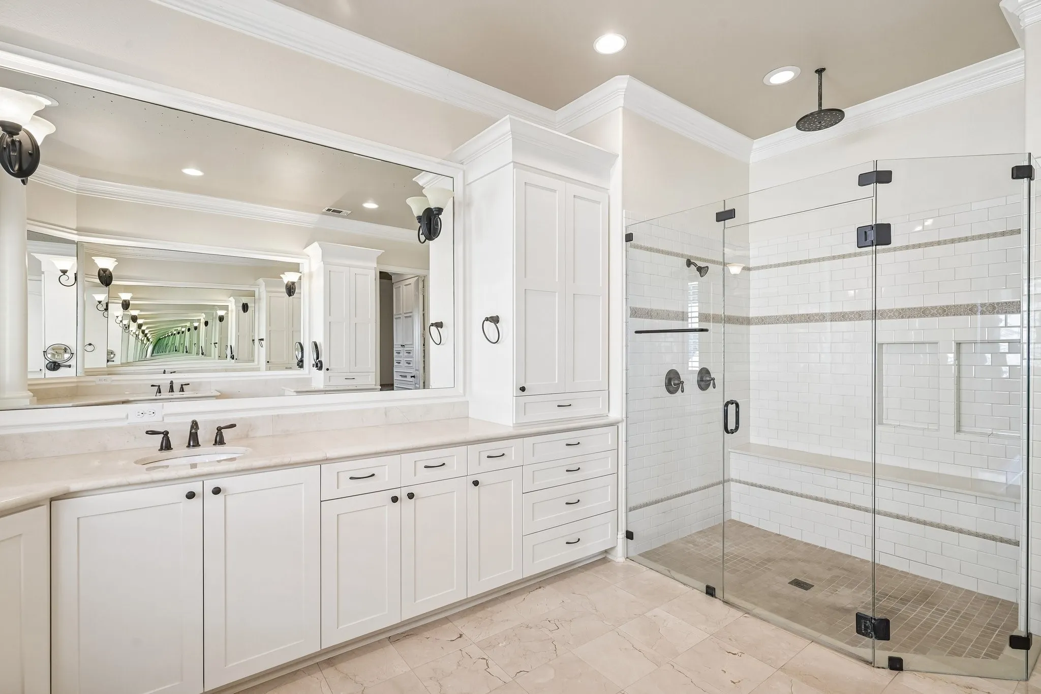 Single Family Residence For Sale in Denton County , 536 Longshore Drive, Little Elm, Texas 75068, 3 Bedroom, 4 Bathroom, 4 Garage spaces, 4,064 Sqft, built in 2013, mls#21394098, Real Estate Agent in Little Elm, Homes For Sale in Denton county, Homes For Sale in Little Elm, Realtor in Little Elm Texas, Real Estate Brokerage Independent Realty Texas, Luminita Cordes Realtor