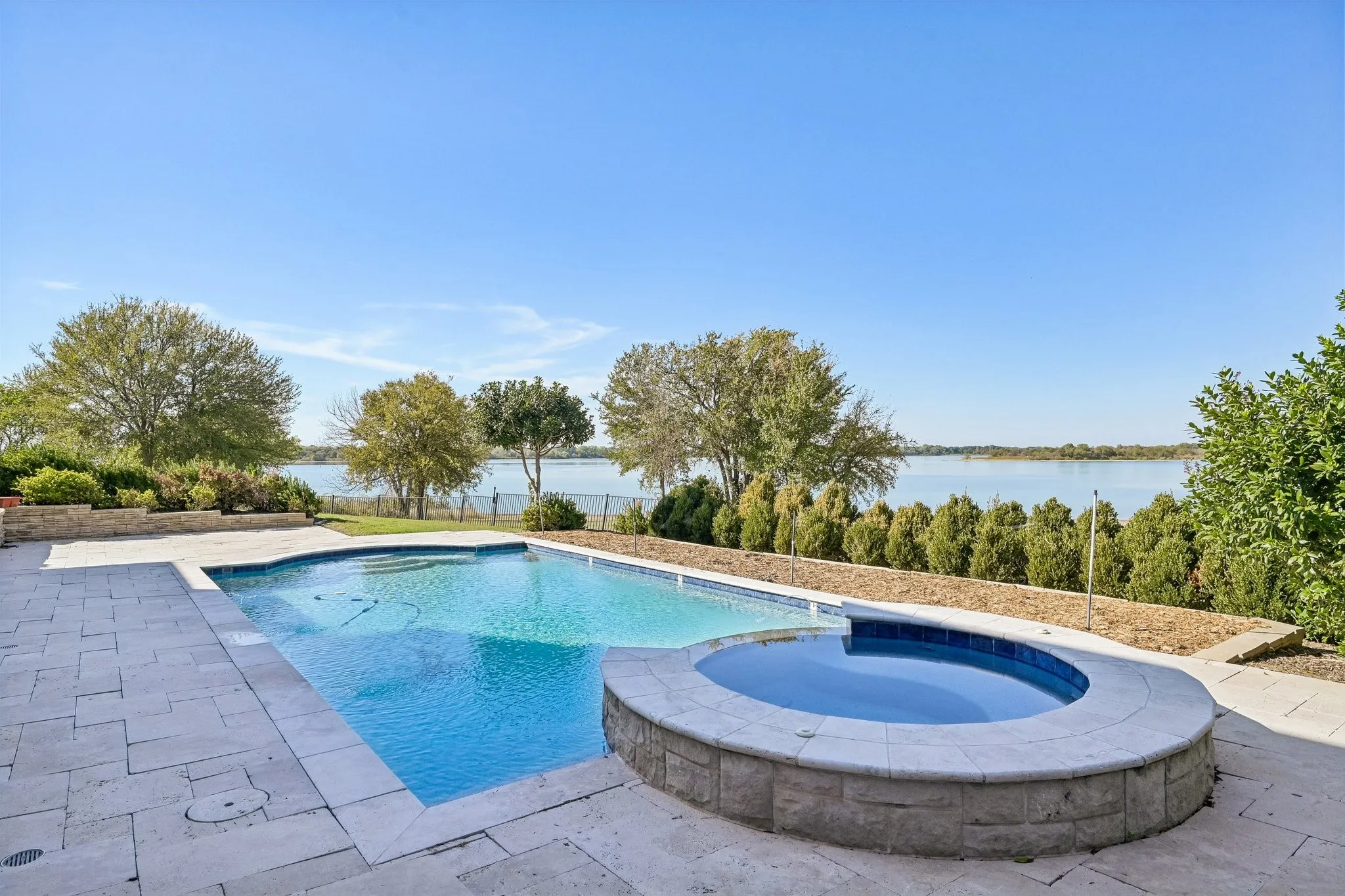 Single Family Residence For Sale in Denton County , 536 Longshore Drive, Little Elm, Texas 75068, 3 Bedroom, 4 Bathroom, 4 Garage spaces, 4,064 Sqft, built in 2013, mls#21394098, Real Estate Agent in Little Elm, Homes For Sale in Denton county, Homes For Sale in Little Elm, Realtor in Little Elm Texas, Real Estate Brokerage Independent Realty Texas, Luminita Cordes Realtor