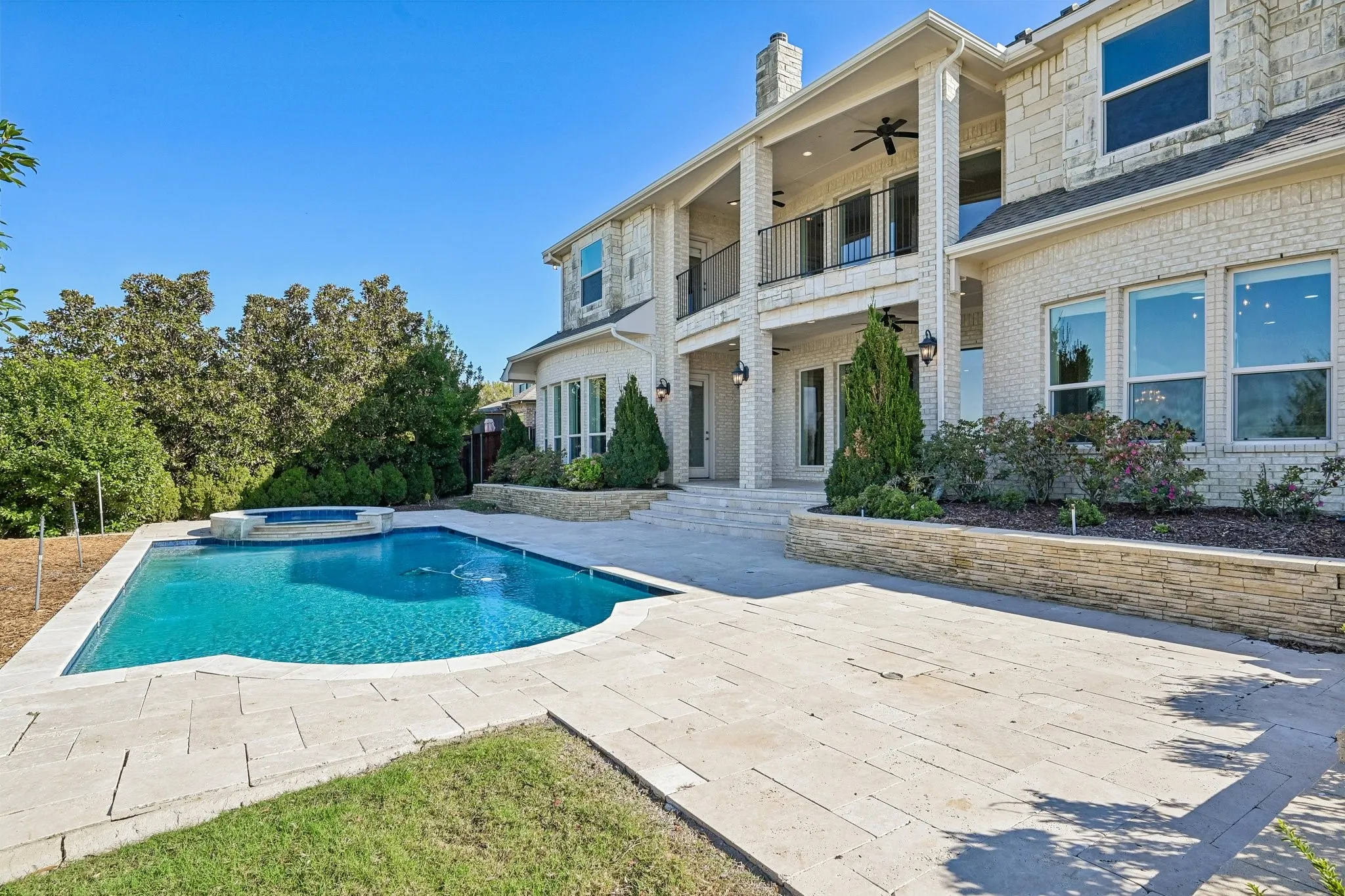 Single Family Residence For Sale in Denton County , 536 Longshore Drive, Little Elm, Texas 75068, 3 Bedroom, 4 Bathroom, 4 Garage spaces, 4,064 Sqft, built in 2013, mls#21394098, Real Estate Agent in Little Elm, Homes For Sale in Denton county, Homes For Sale in Little Elm, Realtor in Little Elm Texas, Real Estate Brokerage Independent Realty Texas, Luminita Cordes Realtor