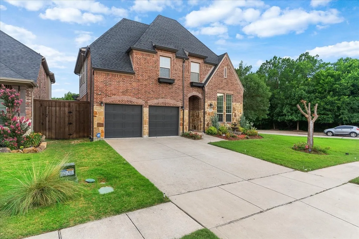 Single Family Residence For Rent