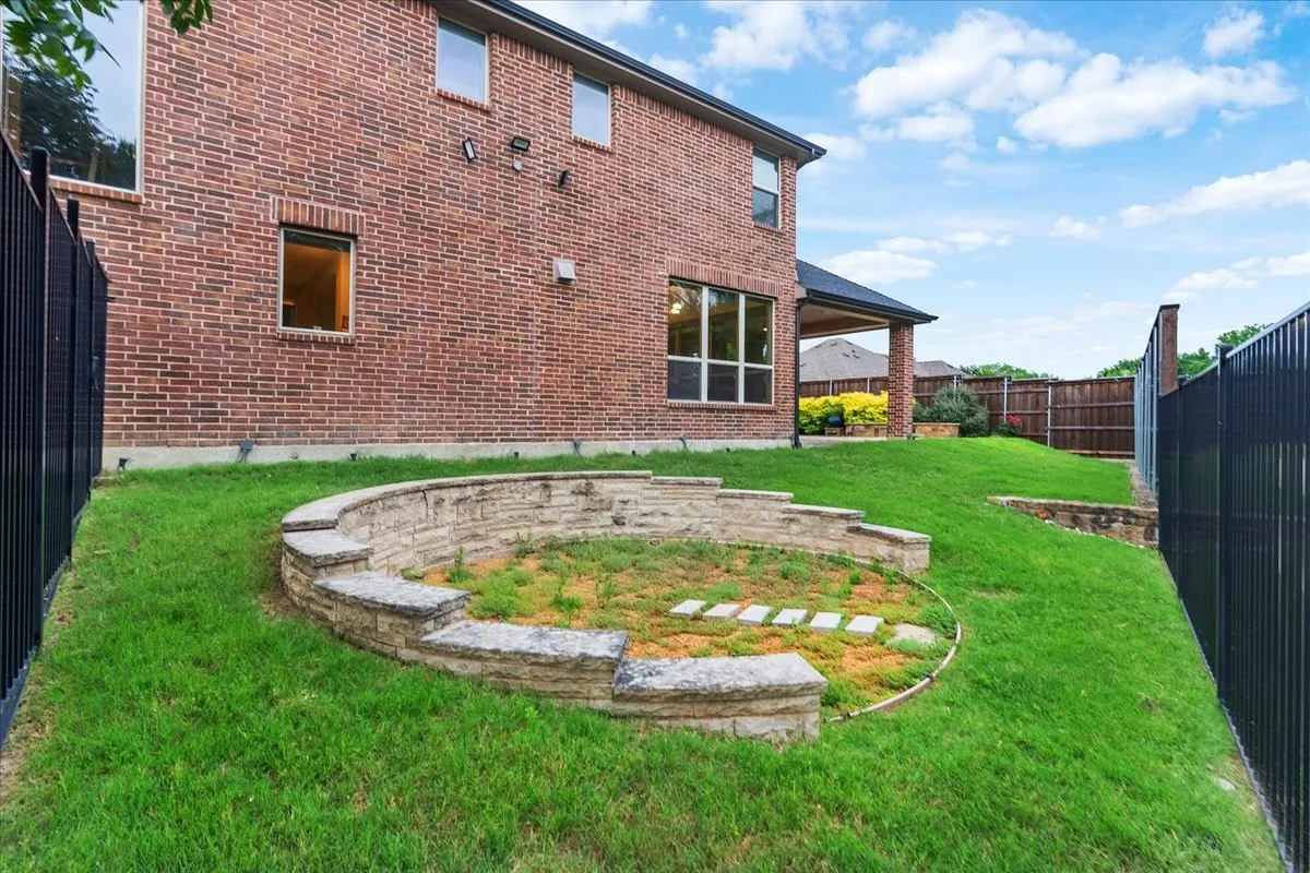 Single Family Residence For Rent in Collin County , 5621 Fringetree Drive, Mc Kinney, Texas 75071, 5 Bedroom, 4 Bathroom, 2 Garage spaces, 3,335 Sqft, built in 2015, mls#21394677, Real Estate Agent in Mc Kinney, Homes For Rent in Collin county, Homes For Rent in Mc Kinney, Realtor in Mc Kinney Texas, Real Estate Brokerage Independent Realty Texas, Luminita Cordes Realtor