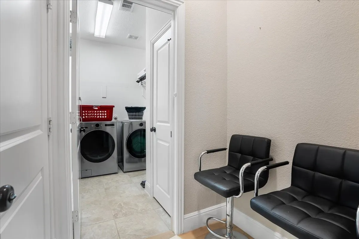 Single Family Residence For Rent in Collin County , 5621 Fringetree Drive, Mc Kinney, Texas 75071, 5 Bedroom, 4 Bathroom, 2 Garage spaces, 3,335 Sqft, built in 2015, mls#21394677, Real Estate Agent in Mc Kinney, Homes For Rent in Collin county, Homes For Rent in Mc Kinney, Realtor in Mc Kinney Texas, Real Estate Brokerage Independent Realty Texas, Luminita Cordes Realtor