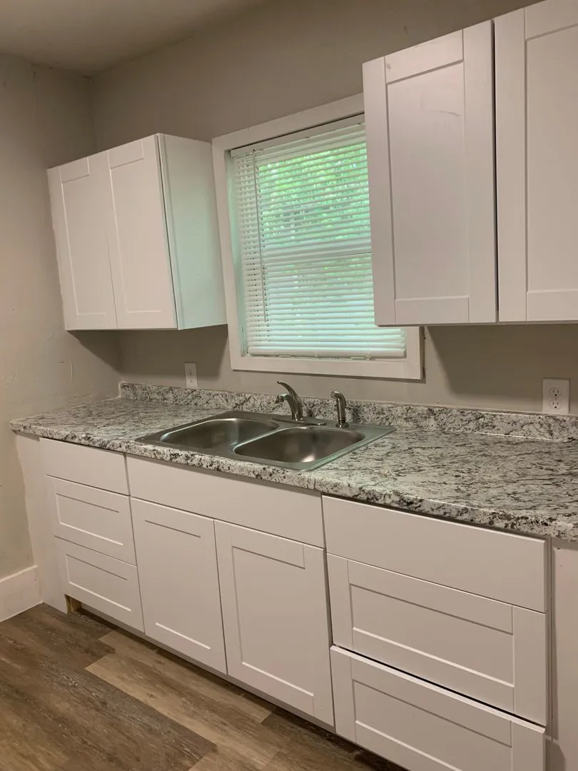Single Family Residence For Rent in Taylor County , 1658 Orange Street, Abilene, Texas 79601, 1 Bedroom, 1 Bathroom, Garage spaces, 852 Sqft, built in 1934, mls#21394683, Real Estate Agent in Abilene, Homes For Rent in Taylor county, Homes For Rent in Abilene, Realtor in Abilene Texas, Real Estate Brokerage Independent Realty Texas, Luminita Cordes Realtor