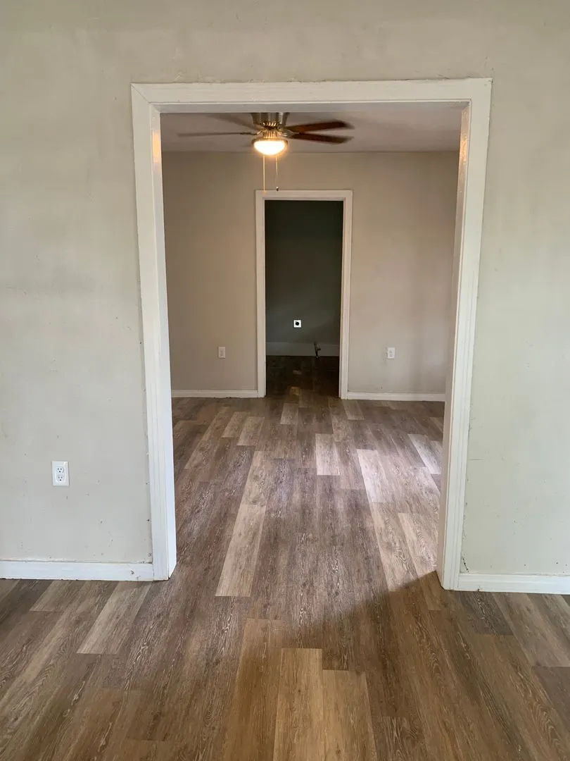 Single Family Residence For Rent in Taylor County , 1658 Orange Street, Abilene, Texas 79601, 1 Bedroom, 1 Bathroom, Garage spaces, 852 Sqft, built in 1934, mls#21394683, Real Estate Agent in Abilene, Homes For Rent in Taylor county, Homes For Rent in Abilene, Realtor in Abilene Texas, Real Estate Brokerage Independent Realty Texas, Luminita Cordes Realtor