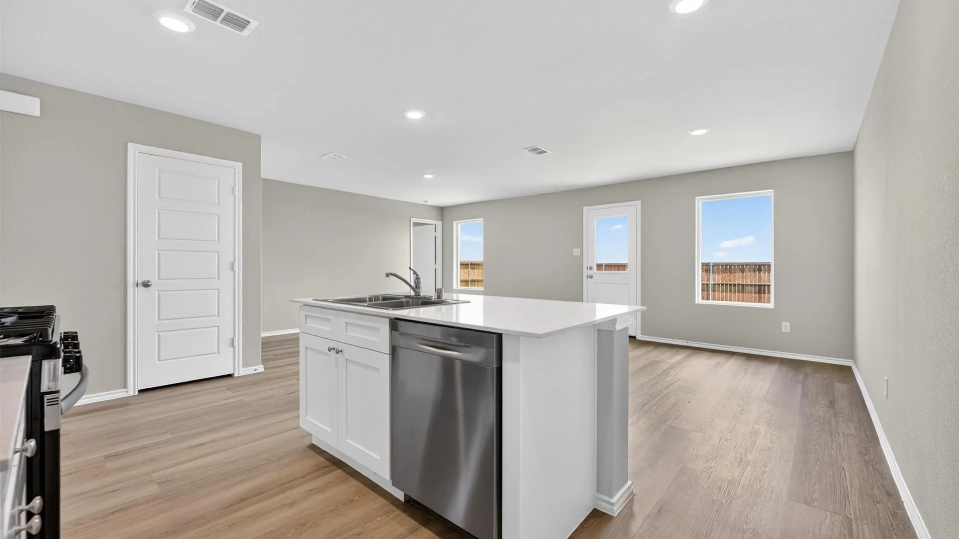 Single Family Residence For Sale in Denton County , 516 BABBLING BROOK Drive, Denton, Texas 76259, 3 Bedroom, 2 Bathroom, 2 Garage spaces, 1,201 Sqft, built in 2026, mls#21394328, Real Estate Agent in Denton, Homes For Sale in Denton county, Homes For Sale in Denton, Realtor in Denton Texas, Real Estate Brokerage Independent Realty Texas, Luminita Cordes Realtor