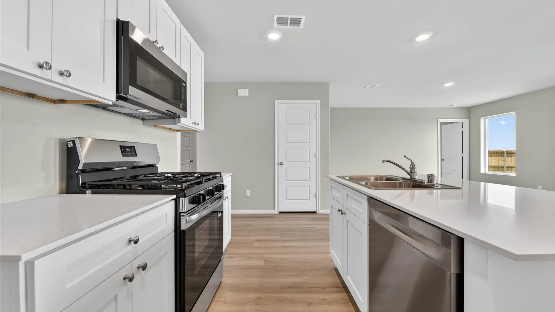 Single Family Residence For Sale in Denton County , 516 BABBLING BROOK Drive, Denton, Texas 76259, 3 Bedroom, 2 Bathroom, 2 Garage spaces, 1,201 Sqft, built in 2026, mls#21394328, Real Estate Agent in Denton, Homes For Sale in Denton county, Homes For Sale in Denton, Realtor in Denton Texas, Real Estate Brokerage Independent Realty Texas, Luminita Cordes Realtor
