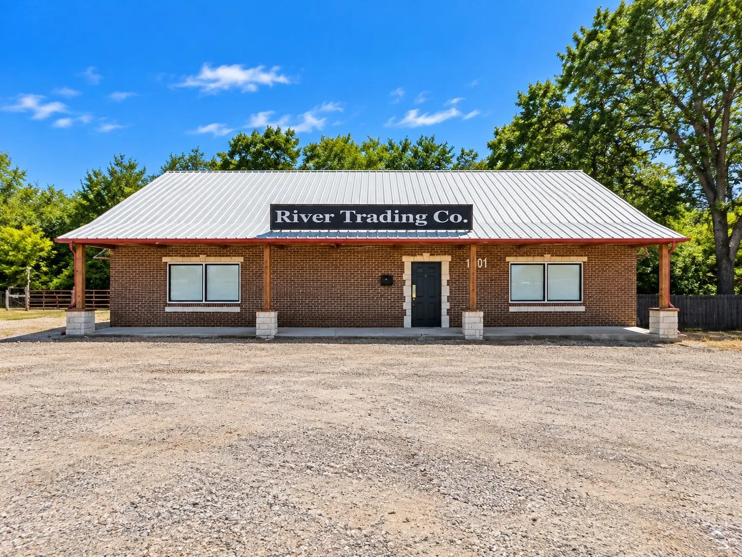 Business For Sale in Hunt County , 1401 Interstate Highway 30, Greenville, Texas 75402, 0, 0, Garage spaces, 0 Sqft, built in 1967, mls#21393251, Real Estate Agent in Greenville, Homes For Sale in Hunt county, Homes For Sale in Greenville, Realtor in Greenville Texas, Real Estate Brokerage Independent Realty Texas, Luminita Cordes Realtor