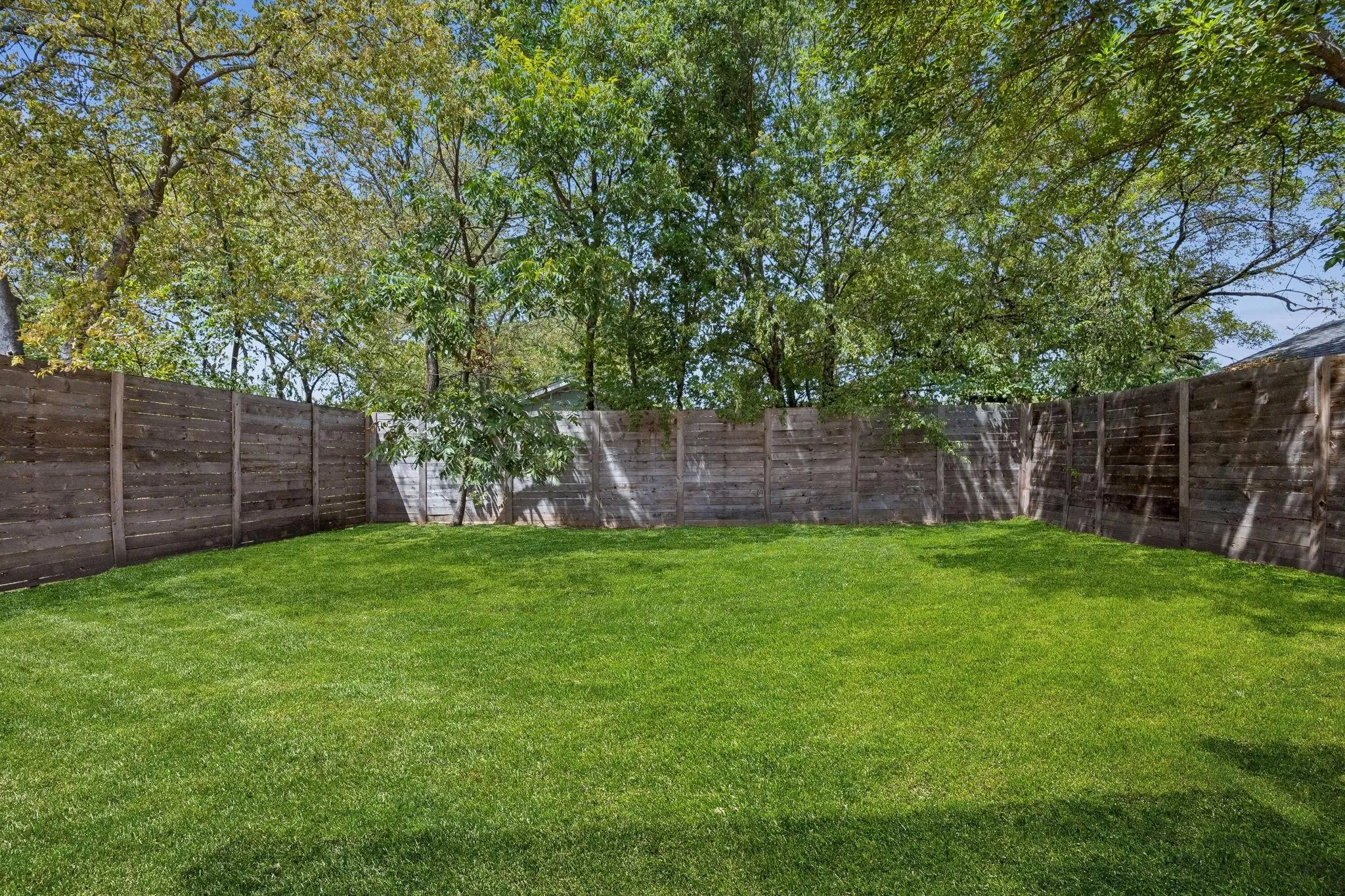 Single Family Residence For Rent in Dallas County , 4023 Abilene Street, Dallas, Texas 75212, 4 Bedroom, 3 Bathroom, 2 Garage spaces, 2,462 Sqft, built in 2022, mls#21394689, Real Estate Agent in Dallas, Homes For Rent in Dallas county, Homes For Rent in Dallas, Realtor in Dallas Texas, Real Estate Brokerage Independent Realty Texas, Luminita Cordes Realtor
