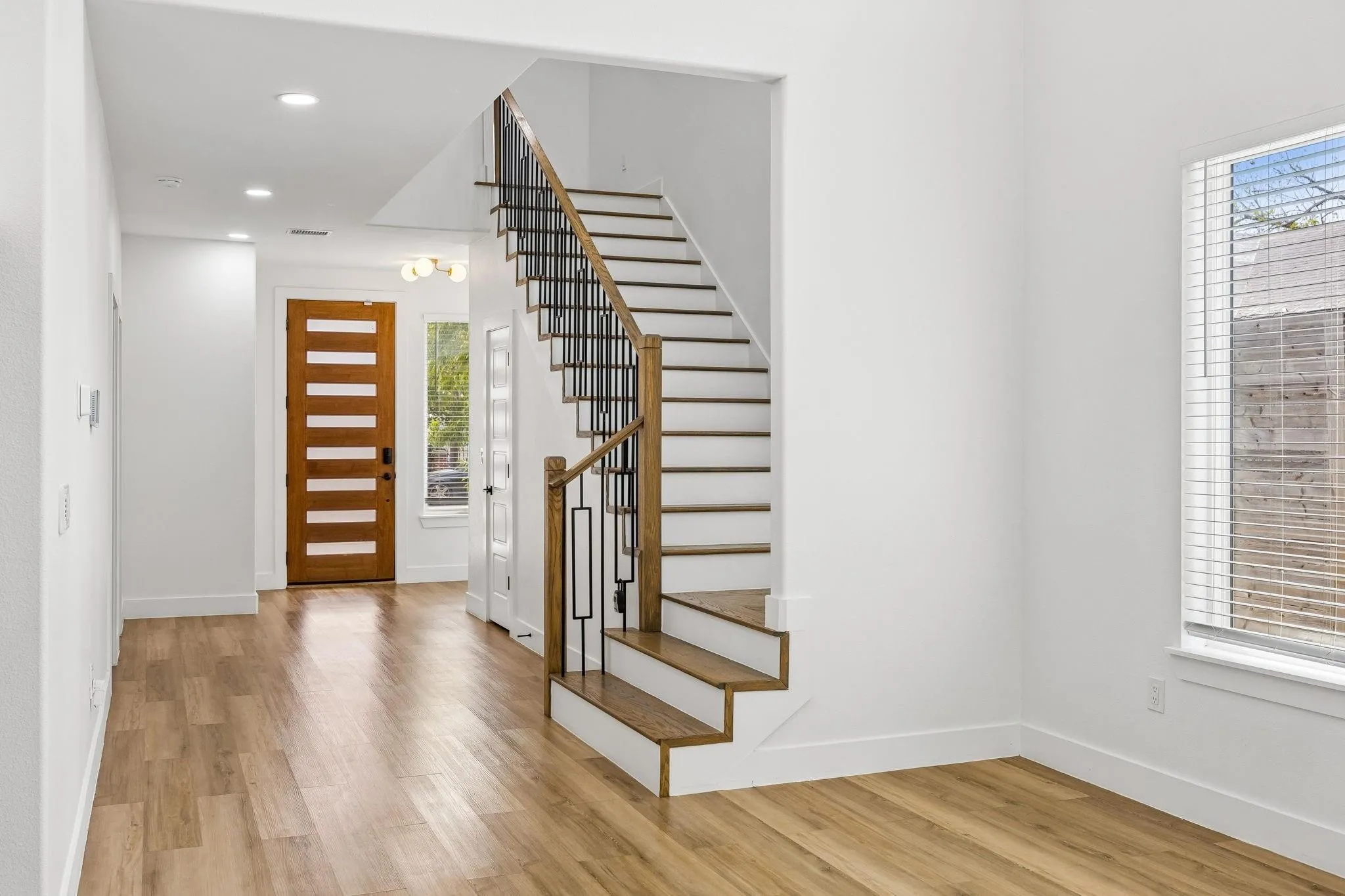 Single Family Residence For Rent in Dallas County , 4023 Abilene Street, Dallas, Texas 75212, 4 Bedroom, 3 Bathroom, 2 Garage spaces, 2,462 Sqft, built in 2022, mls#21394689, Real Estate Agent in Dallas, Homes For Rent in Dallas county, Homes For Rent in Dallas, Realtor in Dallas Texas, Real Estate Brokerage Independent Realty Texas, Luminita Cordes Realtor