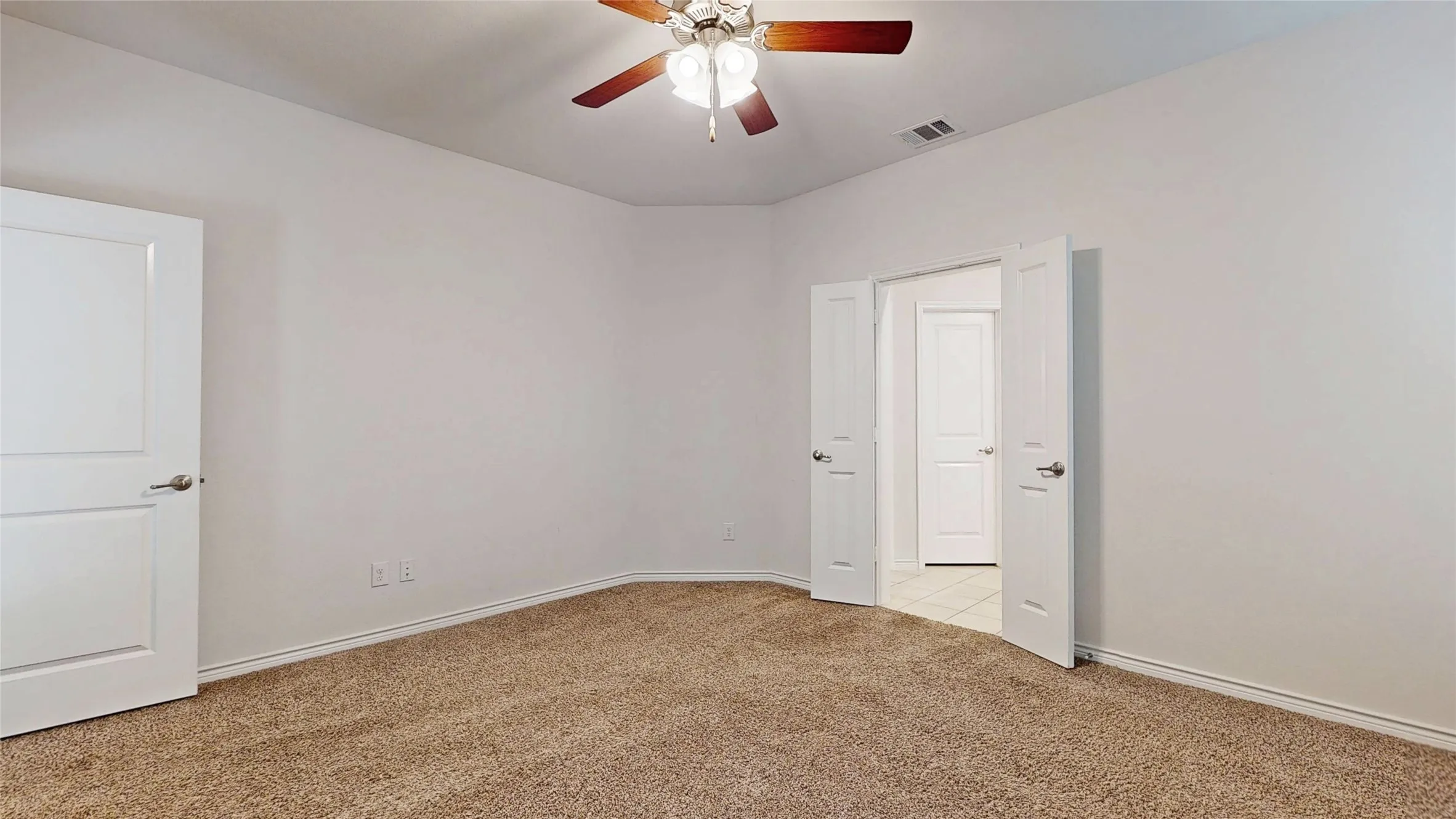 Single Family Residence For Sale in Collin County , 403 Cowboy Way, Anna, Texas 75409, 4 Bedroom, 2 Bathroom, 2 Garage spaces, 1,648 Sqft, built in 2019, mls#21394691, Real Estate Agent in Anna, Homes For Sale in Collin county, Homes For Sale in Anna, Realtor in Anna Texas, Real Estate Brokerage Independent Realty Texas, Luminita Cordes Realtor