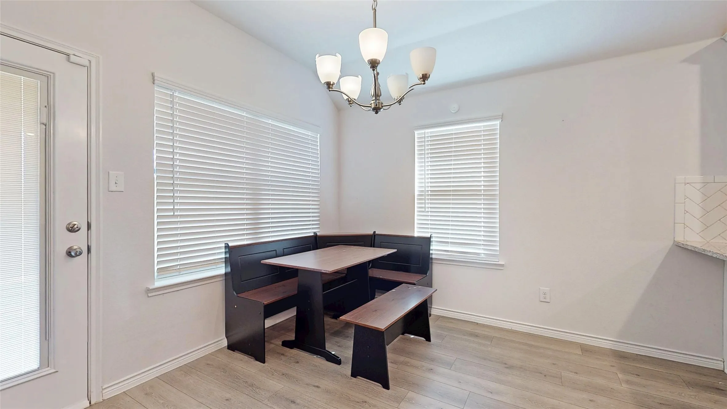 Single Family Residence For Sale in Collin County , 403 Cowboy Way, Anna, Texas 75409, 4 Bedroom, 2 Bathroom, 2 Garage spaces, 1,648 Sqft, built in 2019, mls#21394691, Real Estate Agent in Anna, Homes For Sale in Collin county, Homes For Sale in Anna, Realtor in Anna Texas, Real Estate Brokerage Independent Realty Texas, Luminita Cordes Realtor