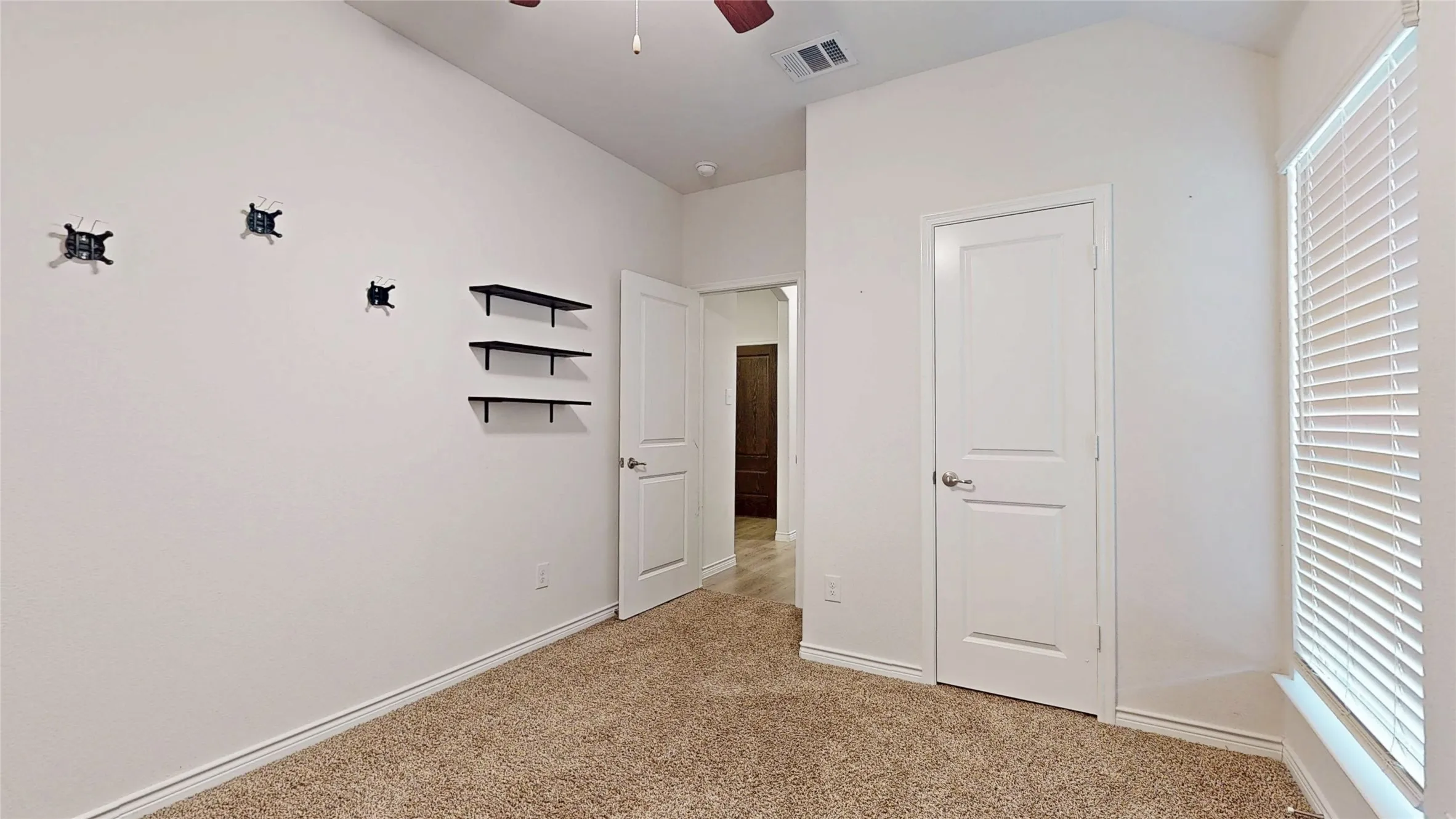 Single Family Residence For Sale in Collin County , 403 Cowboy Way, Anna, Texas 75409, 4 Bedroom, 2 Bathroom, 2 Garage spaces, 1,648 Sqft, built in 2019, mls#21394691, Real Estate Agent in Anna, Homes For Sale in Collin county, Homes For Sale in Anna, Realtor in Anna Texas, Real Estate Brokerage Independent Realty Texas, Luminita Cordes Realtor