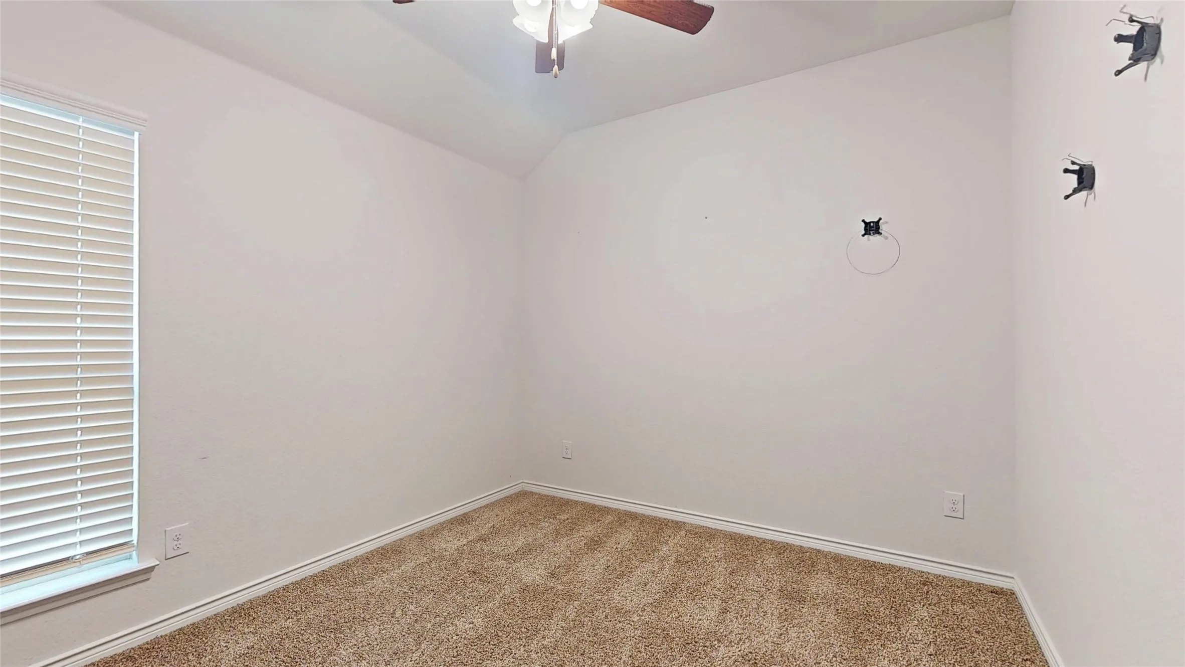 Single Family Residence For Sale in Collin County , 403 Cowboy Way, Anna, Texas 75409, 4 Bedroom, 2 Bathroom, 2 Garage spaces, 1,648 Sqft, built in 2019, mls#21394691, Real Estate Agent in Anna, Homes For Sale in Collin county, Homes For Sale in Anna, Realtor in Anna Texas, Real Estate Brokerage Independent Realty Texas, Luminita Cordes Realtor