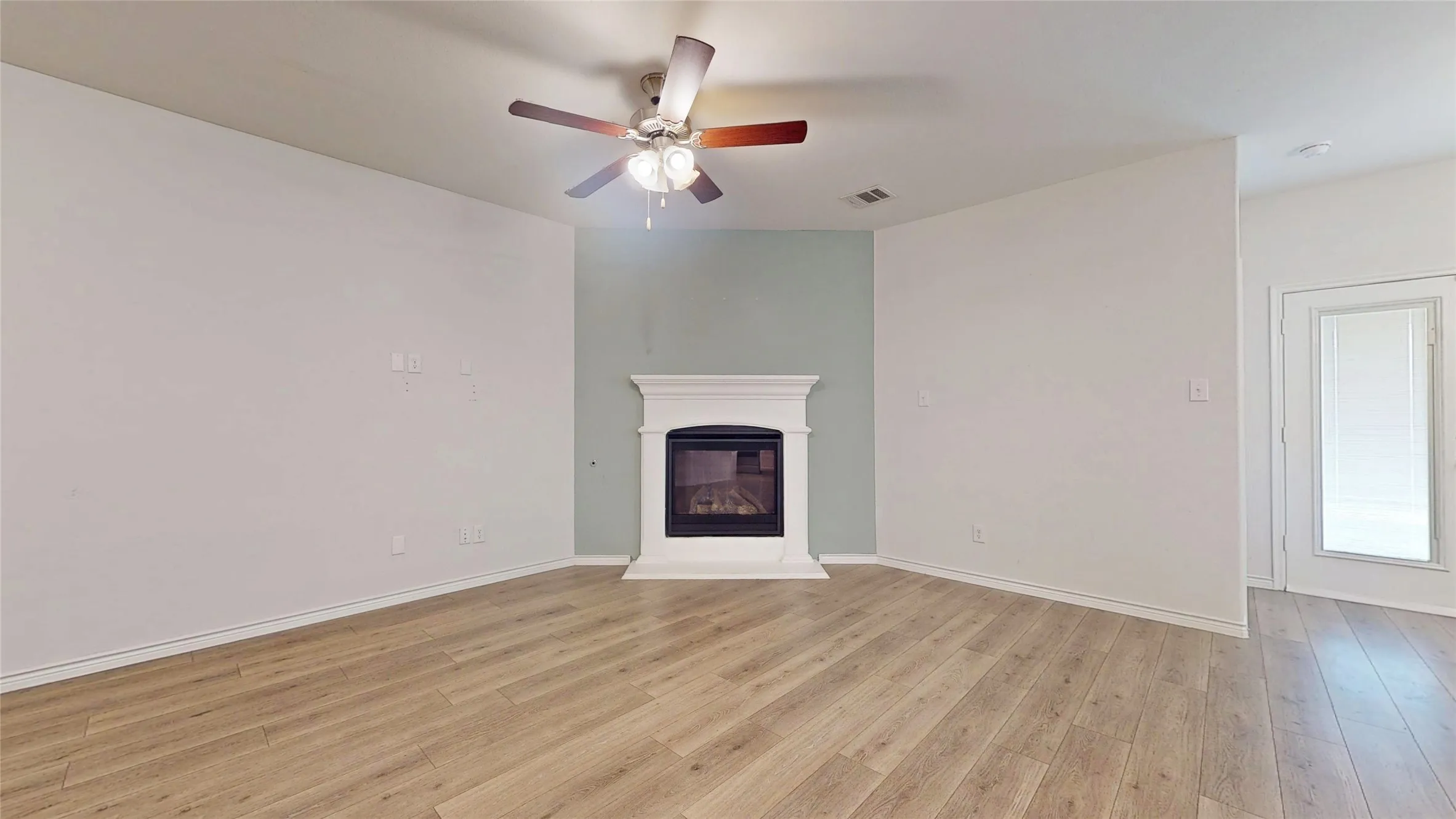 Single Family Residence For Sale in Collin County , 403 Cowboy Way, Anna, Texas 75409, 4 Bedroom, 2 Bathroom, 2 Garage spaces, 1,648 Sqft, built in 2019, mls#21394691, Real Estate Agent in Anna, Homes For Sale in Collin county, Homes For Sale in Anna, Realtor in Anna Texas, Real Estate Brokerage Independent Realty Texas, Luminita Cordes Realtor