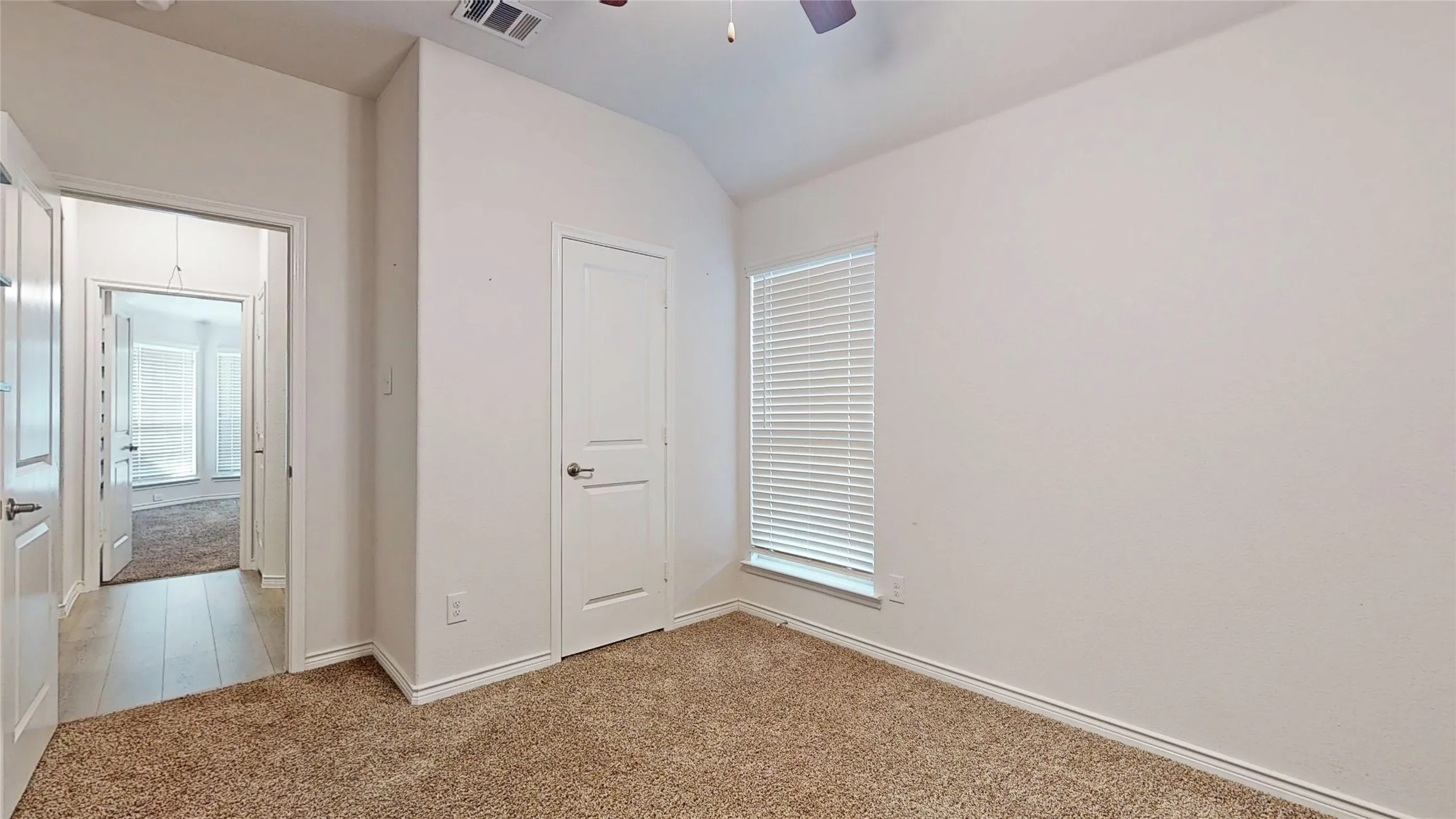 Single Family Residence For Sale in Collin County , 403 Cowboy Way, Anna, Texas 75409, 4 Bedroom, 2 Bathroom, 2 Garage spaces, 1,648 Sqft, built in 2019, mls#21394691, Real Estate Agent in Anna, Homes For Sale in Collin county, Homes For Sale in Anna, Realtor in Anna Texas, Real Estate Brokerage Independent Realty Texas, Luminita Cordes Realtor