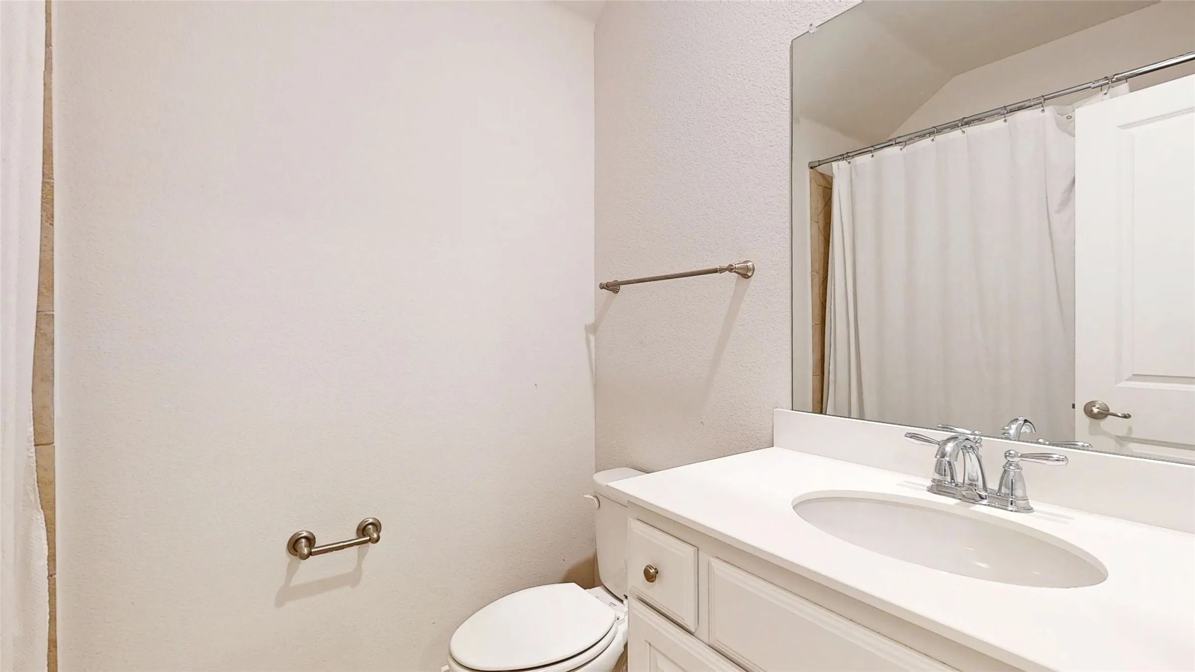 Single Family Residence For Sale in Collin County , 403 Cowboy Way, Anna, Texas 75409, 4 Bedroom, 2 Bathroom, 2 Garage spaces, 1,648 Sqft, built in 2019, mls#21394691, Real Estate Agent in Anna, Homes For Sale in Collin county, Homes For Sale in Anna, Realtor in Anna Texas, Real Estate Brokerage Independent Realty Texas, Luminita Cordes Realtor