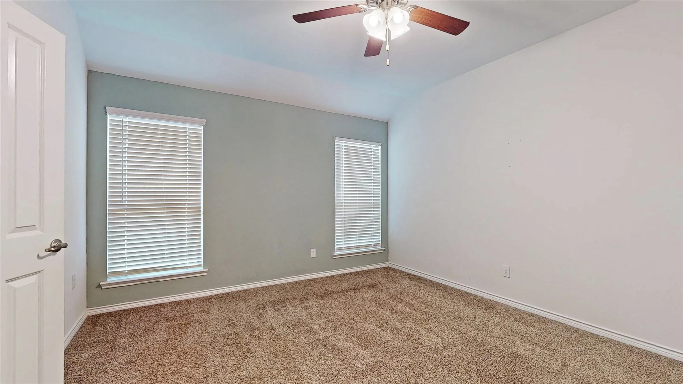 Single Family Residence For Sale in Collin County , 403 Cowboy Way, Anna, Texas 75409, 4 Bedroom, 2 Bathroom, 2 Garage spaces, 1,648 Sqft, built in 2019, mls#21394691, Real Estate Agent in Anna, Homes For Sale in Collin county, Homes For Sale in Anna, Realtor in Anna Texas, Real Estate Brokerage Independent Realty Texas, Luminita Cordes Realtor