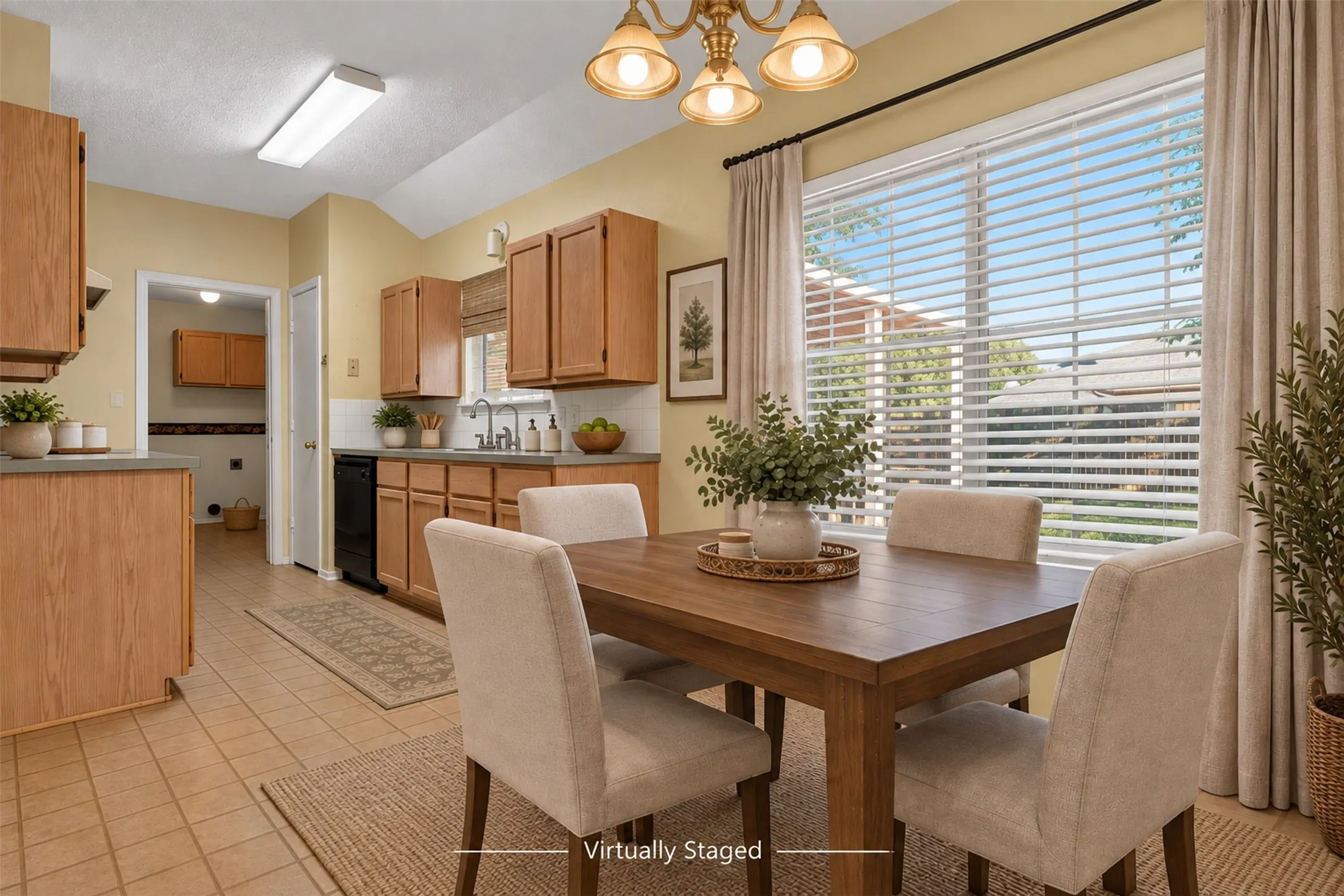 Single Family Residence For Sale in Johnson County , 711 Plum Street, Joshua, Texas 76058, 3 Bedroom, 2 Bathroom, 2 Garage spaces, 1,312 Sqft, built in 1994, mls#21392916, Real Estate Agent in Joshua, Homes For Sale in Johnson county, Homes For Sale in Joshua, Realtor in Joshua Texas, Real Estate Brokerage Independent Realty Texas, Luminita Cordes Realtor