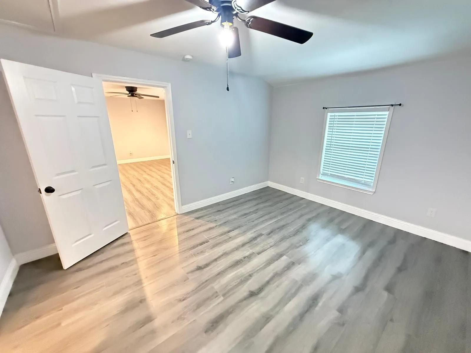 Single Family Residence For Rent in Dallas County , 1605 Crestridge Drive, Mesquite, Texas 75149, 3 Bedroom, 2 Bathroom, Garage spaces, 1,133 Sqft, built in 1955, mls#21394690, Real Estate Agent in Mesquite, Homes For Rent in Dallas county, Homes For Rent in Mesquite, Realtor in Mesquite Texas, Real Estate Brokerage Independent Realty Texas, Luminita Cordes Realtor
