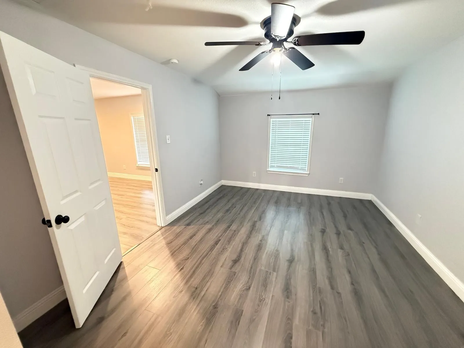 Single Family Residence For Rent in Dallas County , 1605 Crestridge Drive, Mesquite, Texas 75149, 3 Bedroom, 2 Bathroom, Garage spaces, 1,133 Sqft, built in 1955, mls#21394690, Real Estate Agent in Mesquite, Homes For Rent in Dallas county, Homes For Rent in Mesquite, Realtor in Mesquite Texas, Real Estate Brokerage Independent Realty Texas, Luminita Cordes Realtor