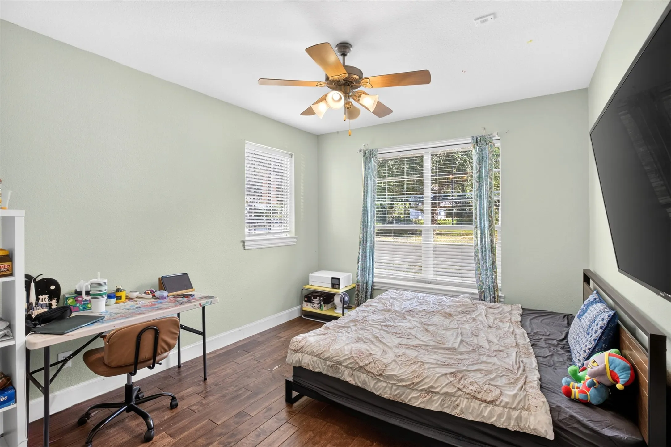 Townhouse For Sale in Dallas County , 1563 Camino Lago, Irving, Texas 75039, 3 Bedroom, 3 Bathroom, 2 Garage spaces, 2,096 Sqft, built in 2007, mls#21380897, Real Estate Agent in Irving, Homes For Sale in Dallas county, Homes For Sale in Irving, Realtor in Irving Texas, Real Estate Brokerage Independent Realty Texas, Luminita Cordes Realtor