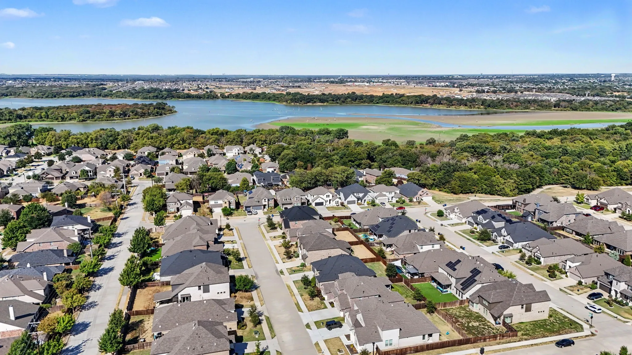 Single Family Residence For Sale in Denton County , 1213 Whitewing Dove Drive, Little Elm, Texas 75068, 3 Bedroom, 2 Bathroom, 2 Garage spaces, 2,120 Sqft, built in 2021, mls#21393504, Real Estate Agent in Little Elm, Homes For Sale in Denton county, Homes For Sale in Little Elm, Realtor in Little Elm Texas, Real Estate Brokerage Independent Realty Texas, Luminita Cordes Realtor