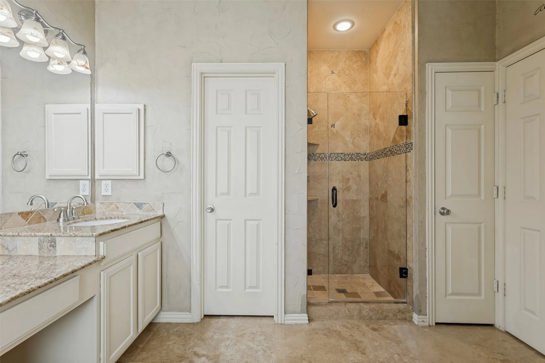 Single Family Residence For Sale in Collin County , 1116 Shadetree Lane, Allen, Texas 75013, 4 Bedroom, 4 Bathroom, 2 Garage spaces, 3,167 Sqft, built in 1993, mls#21386375, Real Estate Agent in Allen, Homes For Sale in Collin county, Homes For Sale in Allen, Realtor in Allen Texas, Real Estate Brokerage Independent Realty Texas, Luminita Cordes Realtor
