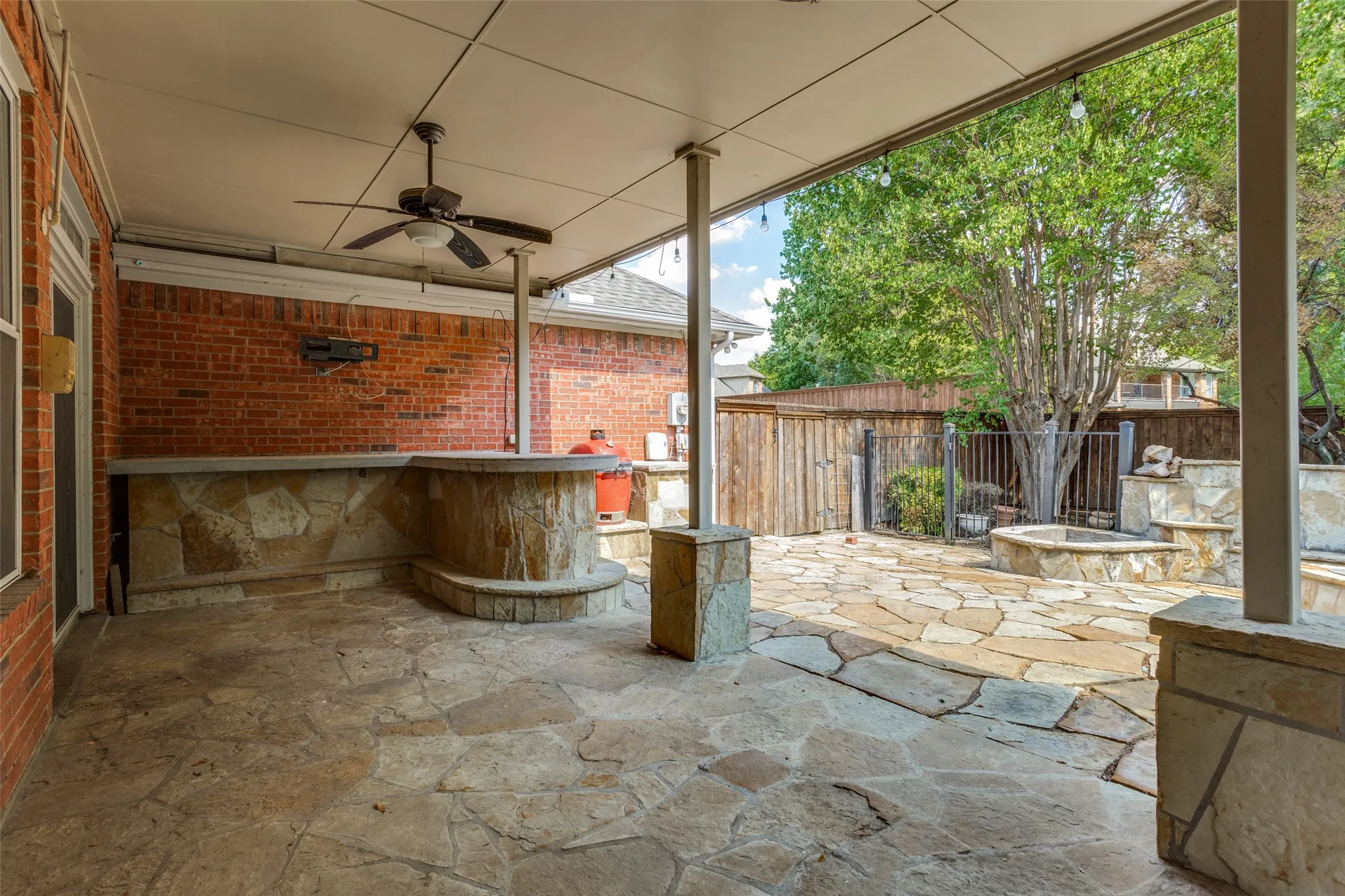 Single Family Residence For Sale in Collin County , 1116 Shadetree Lane, Allen, Texas 75013, 4 Bedroom, 4 Bathroom, 2 Garage spaces, 3,167 Sqft, built in 1993, mls#21386375, Real Estate Agent in Allen, Homes For Sale in Collin county, Homes For Sale in Allen, Realtor in Allen Texas, Real Estate Brokerage Independent Realty Texas, Luminita Cordes Realtor