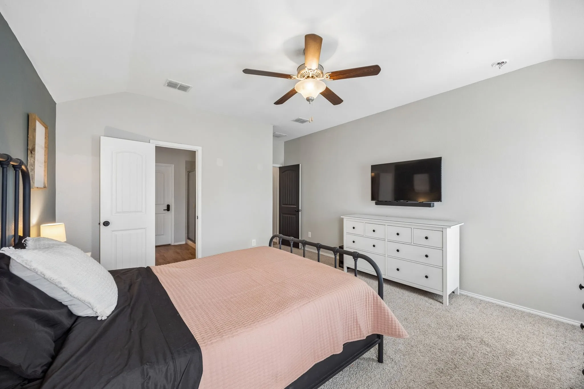 Single Family Residence For Sale in Denton County , 14632 Basketweaver Lane, Fort Worth, Texas 76052, 4 Bedroom, 2 Bathroom, 2 Garage spaces, 1,820 Sqft, built in 2018, mls#21386003, Real Estate Agent in Fort Worth, Homes For Sale in Denton county, Homes For Sale in Fort Worth, Realtor in Fort Worth Texas, Real Estate Brokerage Independent Realty Texas, Luminita Cordes Realtor