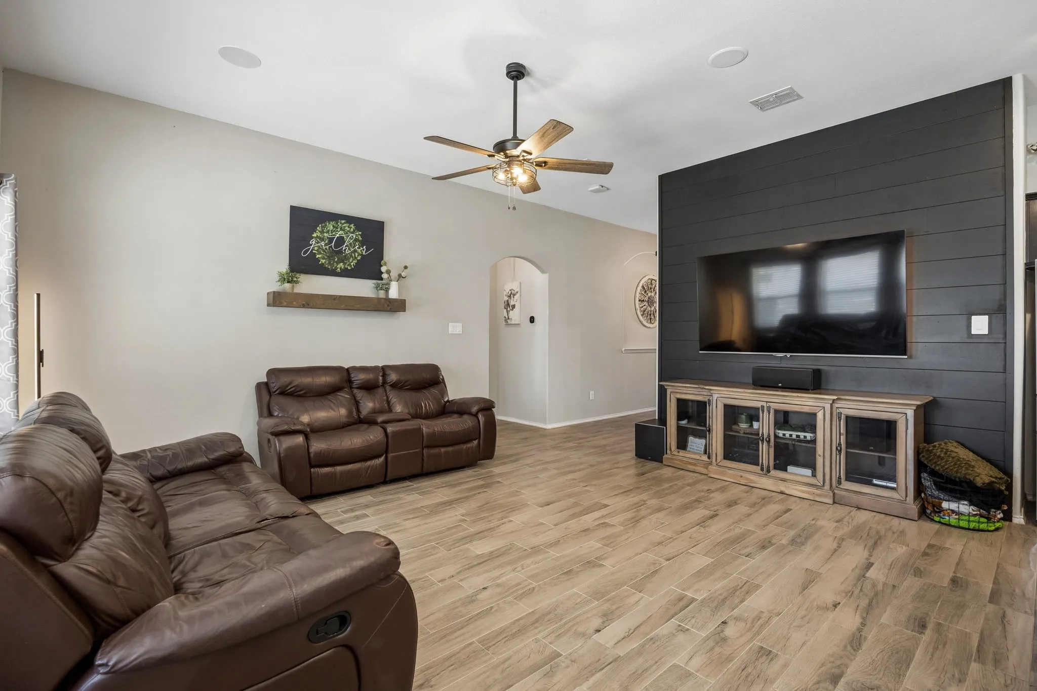 Single Family Residence For Sale in Denton County , 14632 Basketweaver Lane, Fort Worth, Texas 76052, 4 Bedroom, 2 Bathroom, 2 Garage spaces, 1,820 Sqft, built in 2018, mls#21386003, Real Estate Agent in Fort Worth, Homes For Sale in Denton county, Homes For Sale in Fort Worth, Realtor in Fort Worth Texas, Real Estate Brokerage Independent Realty Texas, Luminita Cordes Realtor