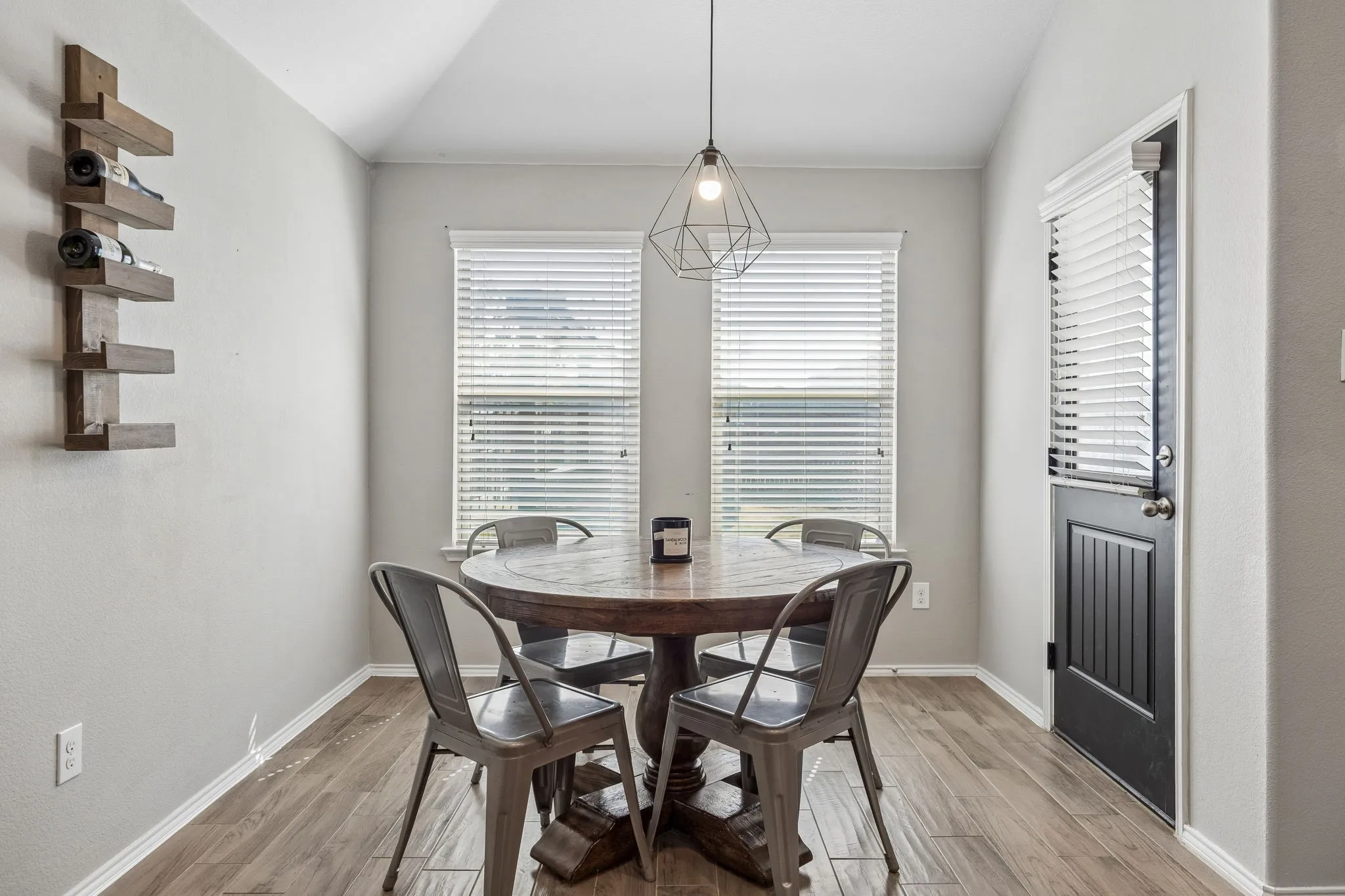 Single Family Residence For Sale in Denton County , 14632 Basketweaver Lane, Fort Worth, Texas 76052, 4 Bedroom, 2 Bathroom, 2 Garage spaces, 1,820 Sqft, built in 2018, mls#21386003, Real Estate Agent in Fort Worth, Homes For Sale in Denton county, Homes For Sale in Fort Worth, Realtor in Fort Worth Texas, Real Estate Brokerage Independent Realty Texas, Luminita Cordes Realtor