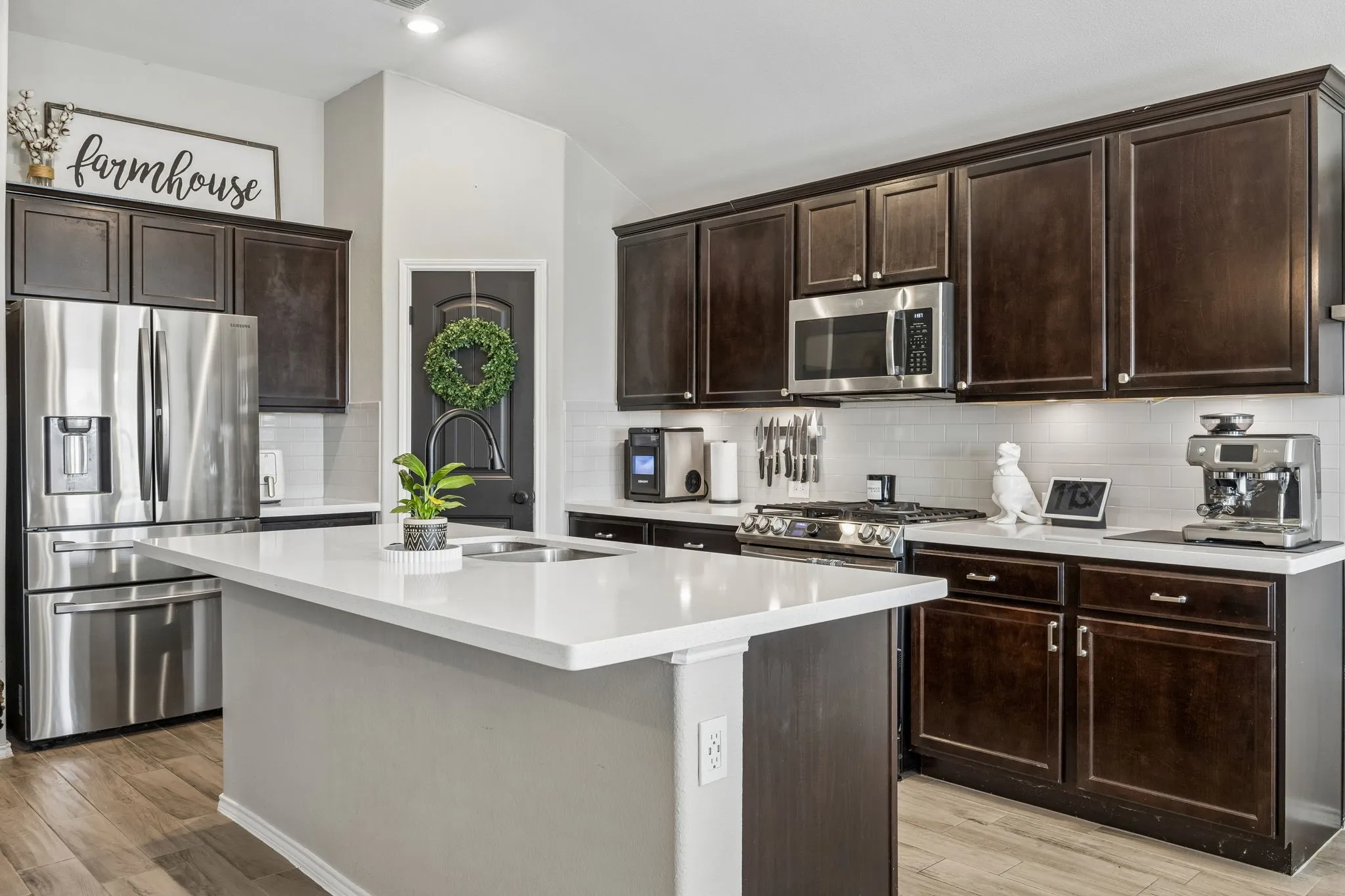 Single Family Residence For Sale in Denton County , 14632 Basketweaver Lane, Fort Worth, Texas 76052, 4 Bedroom, 2 Bathroom, 2 Garage spaces, 1,820 Sqft, built in 2018, mls#21386003, Real Estate Agent in Fort Worth, Homes For Sale in Denton county, Homes For Sale in Fort Worth, Realtor in Fort Worth Texas, Real Estate Brokerage Independent Realty Texas, Luminita Cordes Realtor