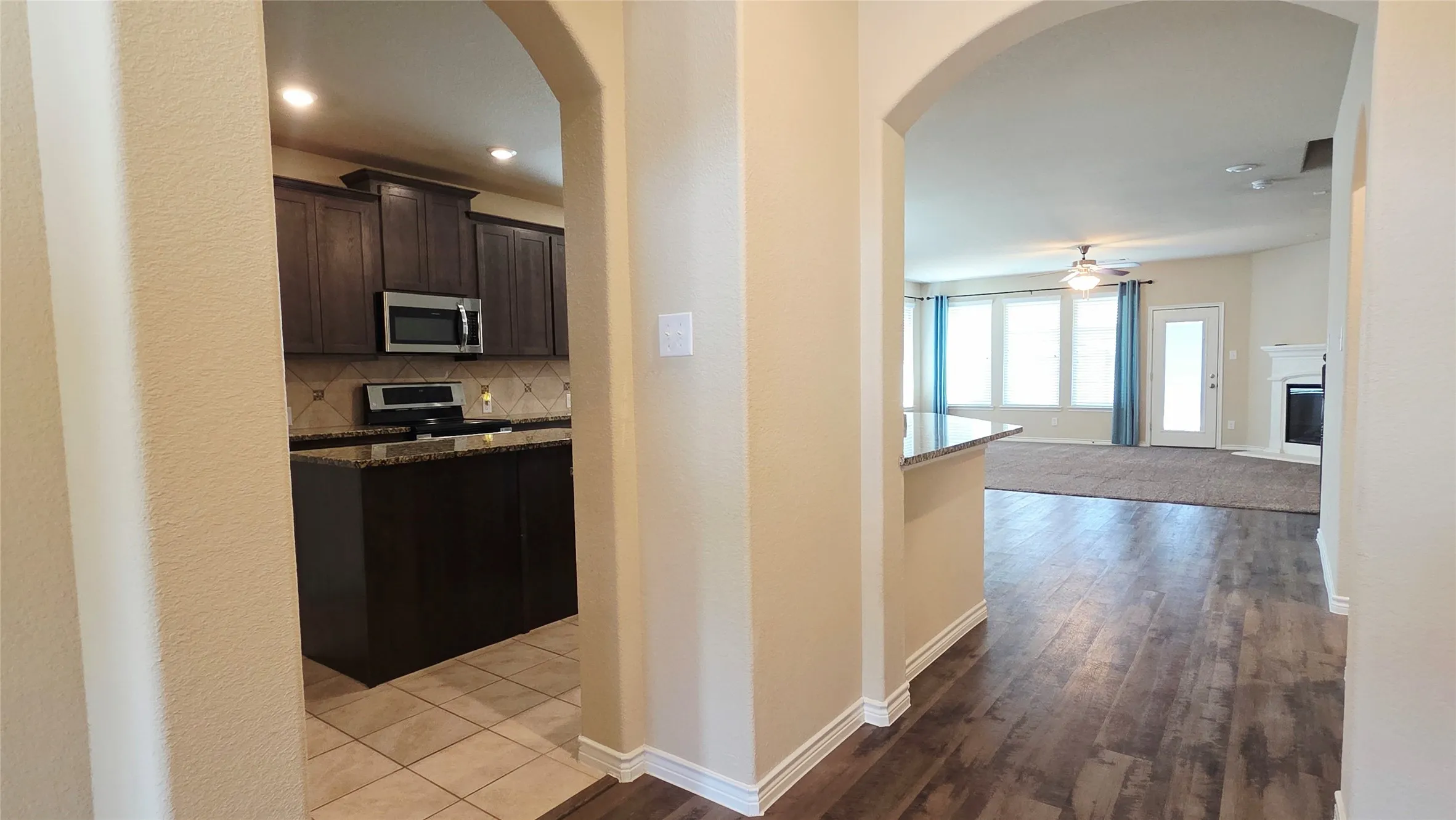 Single Family Residence For Rent in Hunt County , 3220 Sunny Hill Way, Royse City, Texas 75189, 4 Bedroom, 4 Bathroom, 2 Garage spaces, 2,703 Sqft, built in 2017, mls#21392747, Real Estate Agent in Royse City, Homes For Rent in Hunt county, Homes For Rent in Royse City, Realtor in Royse City Texas, Real Estate Brokerage Independent Realty Texas, Luminita Cordes Realtor